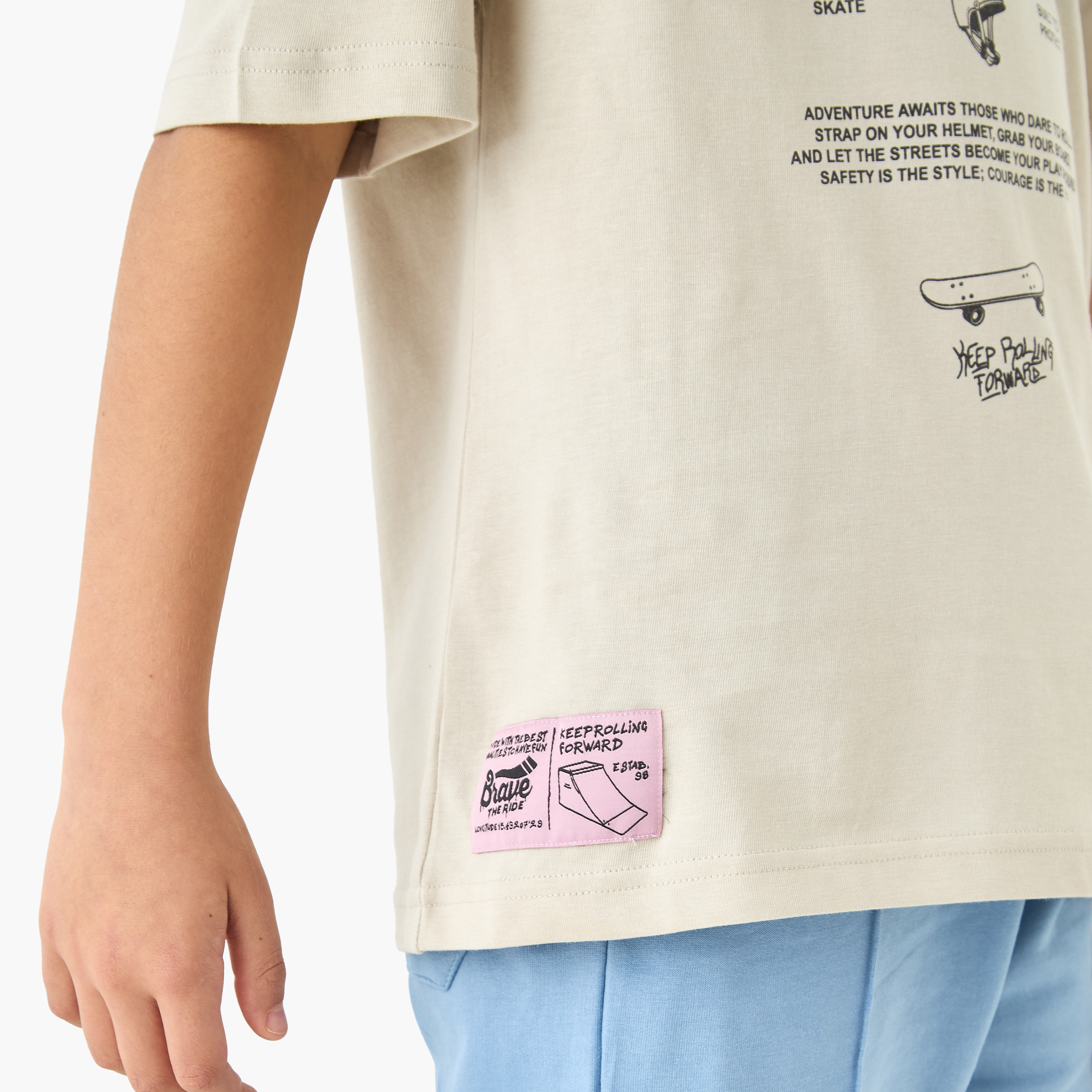 Juniors Typographic Print Crew Neck T-shirt with Short Sleeves-boys-clothing-tshirtsandpolos-image-5