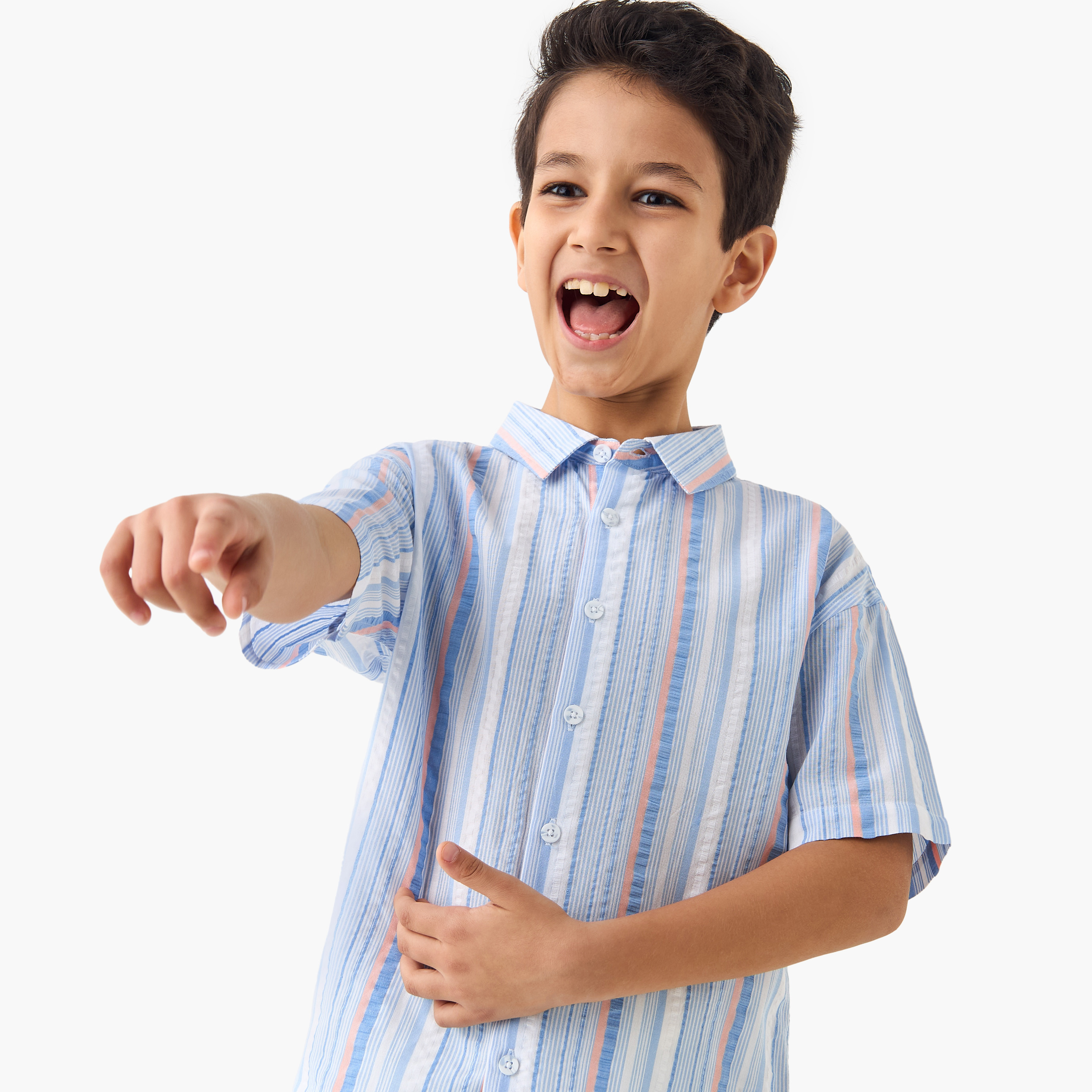 قميص مخطط بأكمام قصيرة من جونيورز-boys-clothing-shirts-image-4