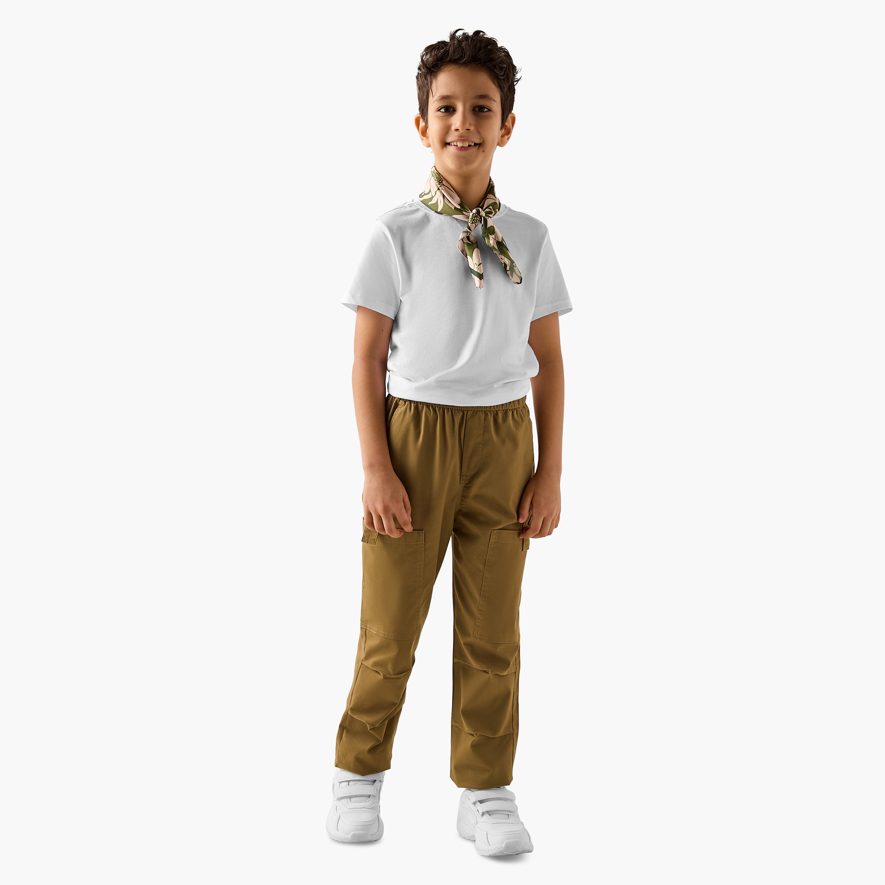 بنطلون كارجو سادة بخصر مطاطي وجيوب من جونيورز-boys-clothing-bottoms-trousers-image-5