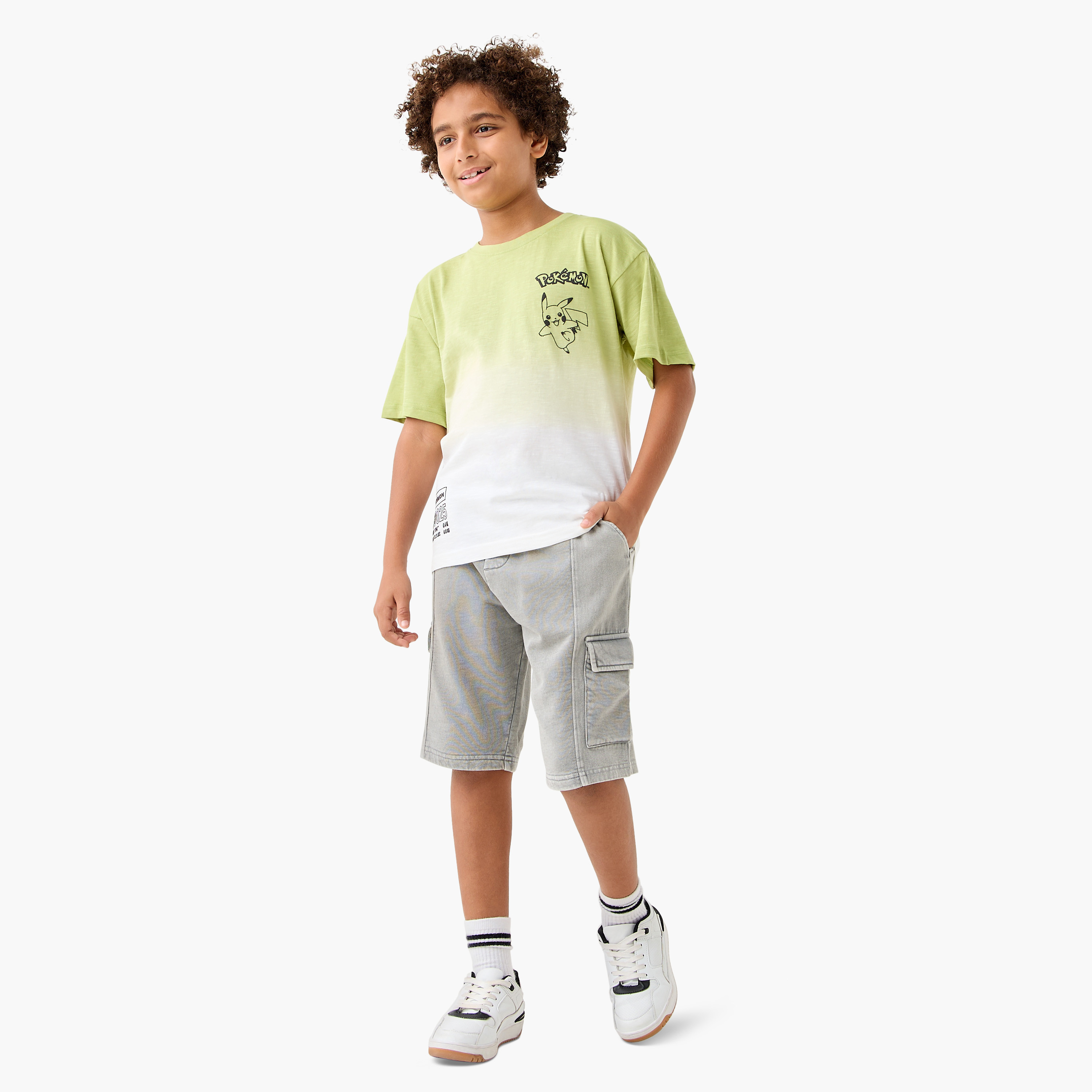 شورت سادة برباط إغلاق وجيوب كارجو من جونيورز-boys-clothing-bottoms-shorts-image-2