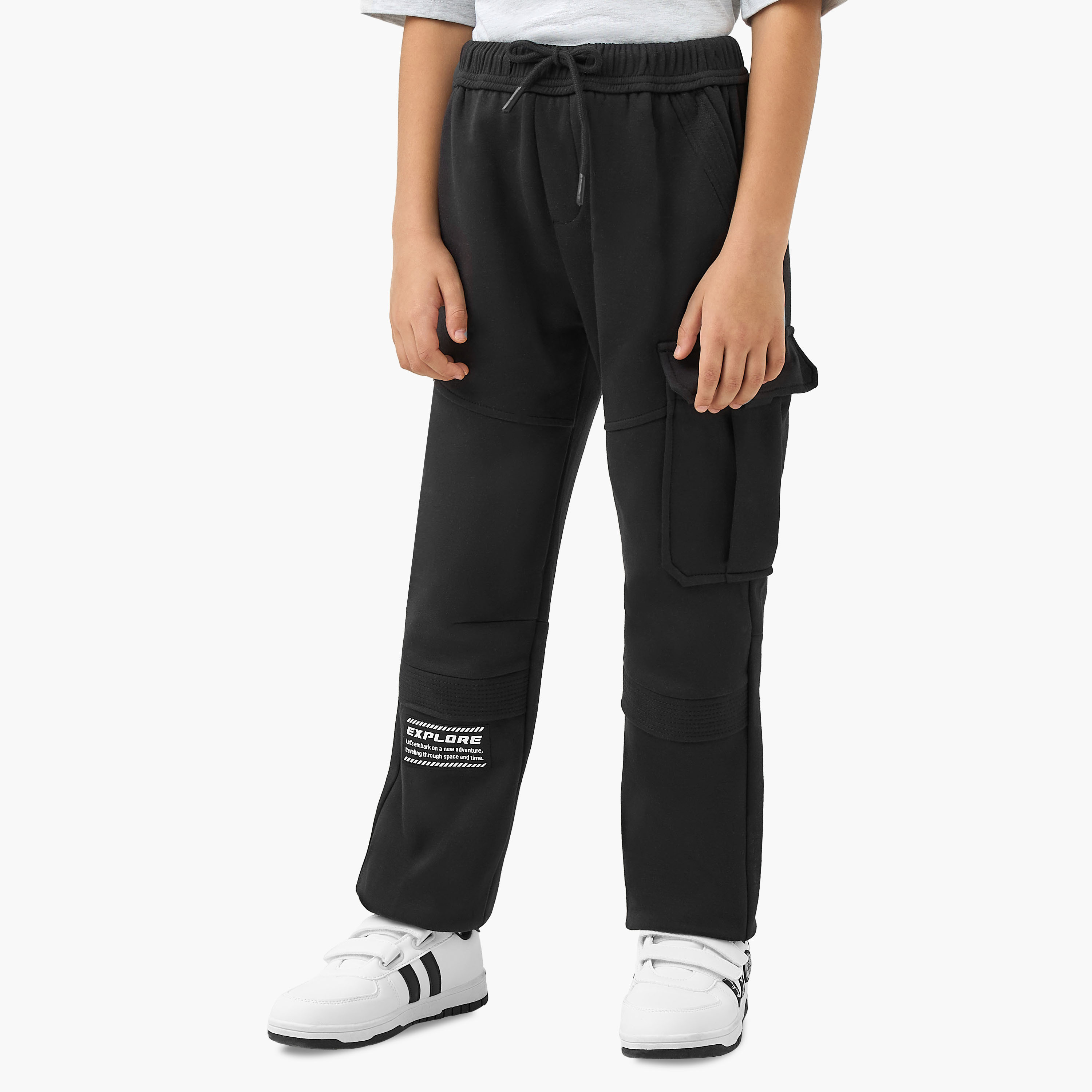 Juniors Applique Detail Joggers with Drawstring Closure and Pockets-boys-clothing-bottoms-joggersandtrackpants-image-1