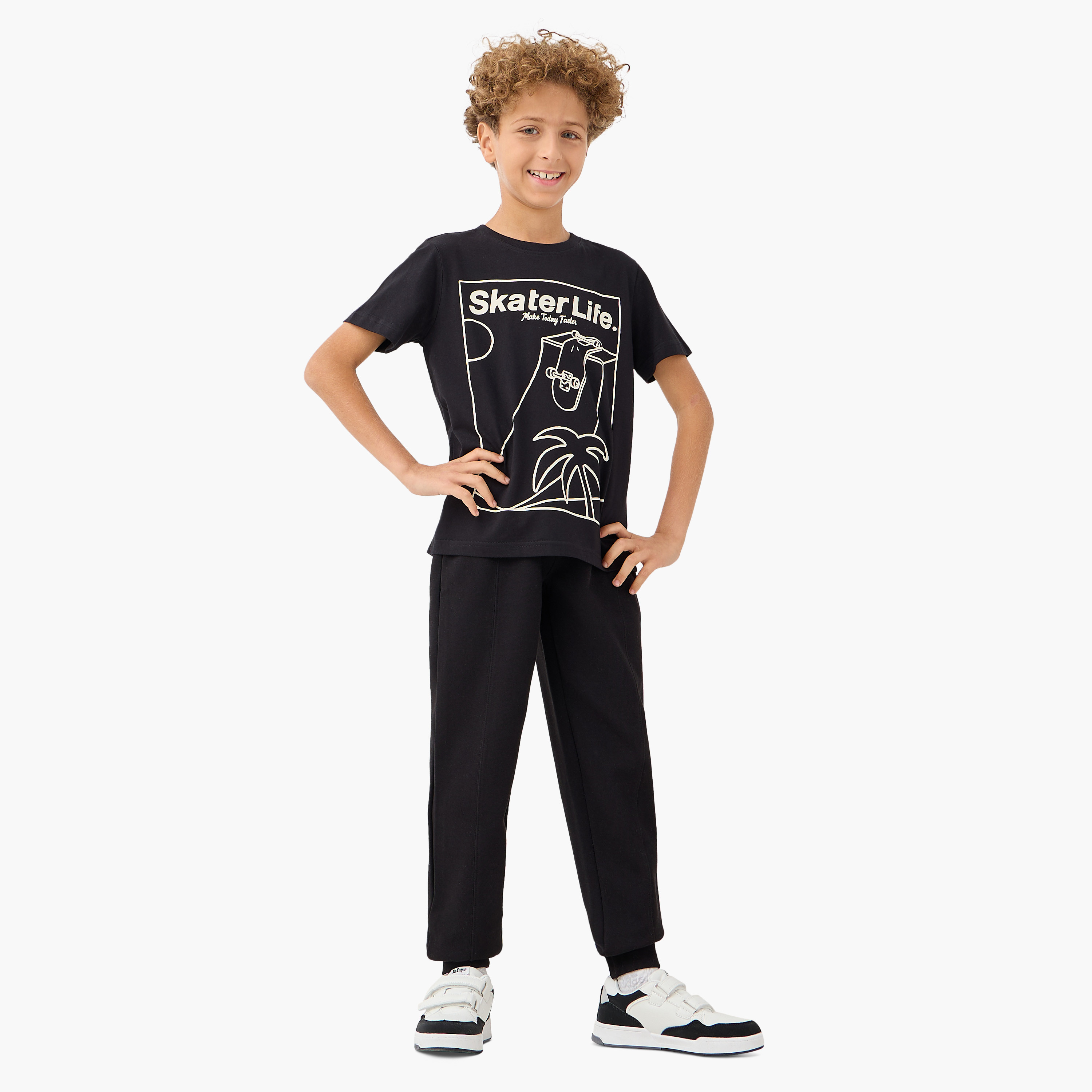 Juniors Solid Joggers with Drawstring Closure and Pockets-boys-clothing-bottoms-joggersandtrackpants-image-2
