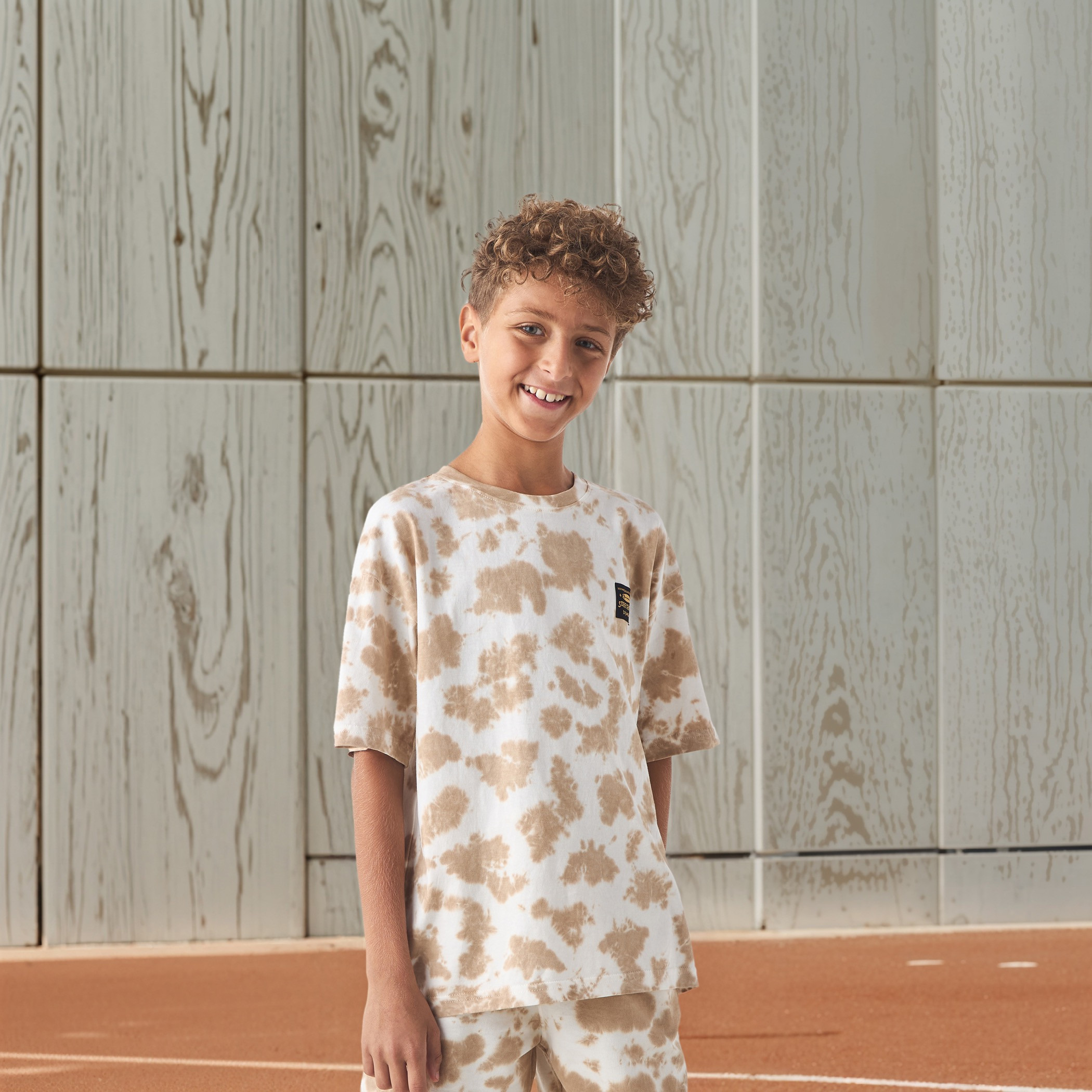 طقم شورت وتيشيرت بطبعات من جونيورز-boys-clothing-setsandcoords-image-2