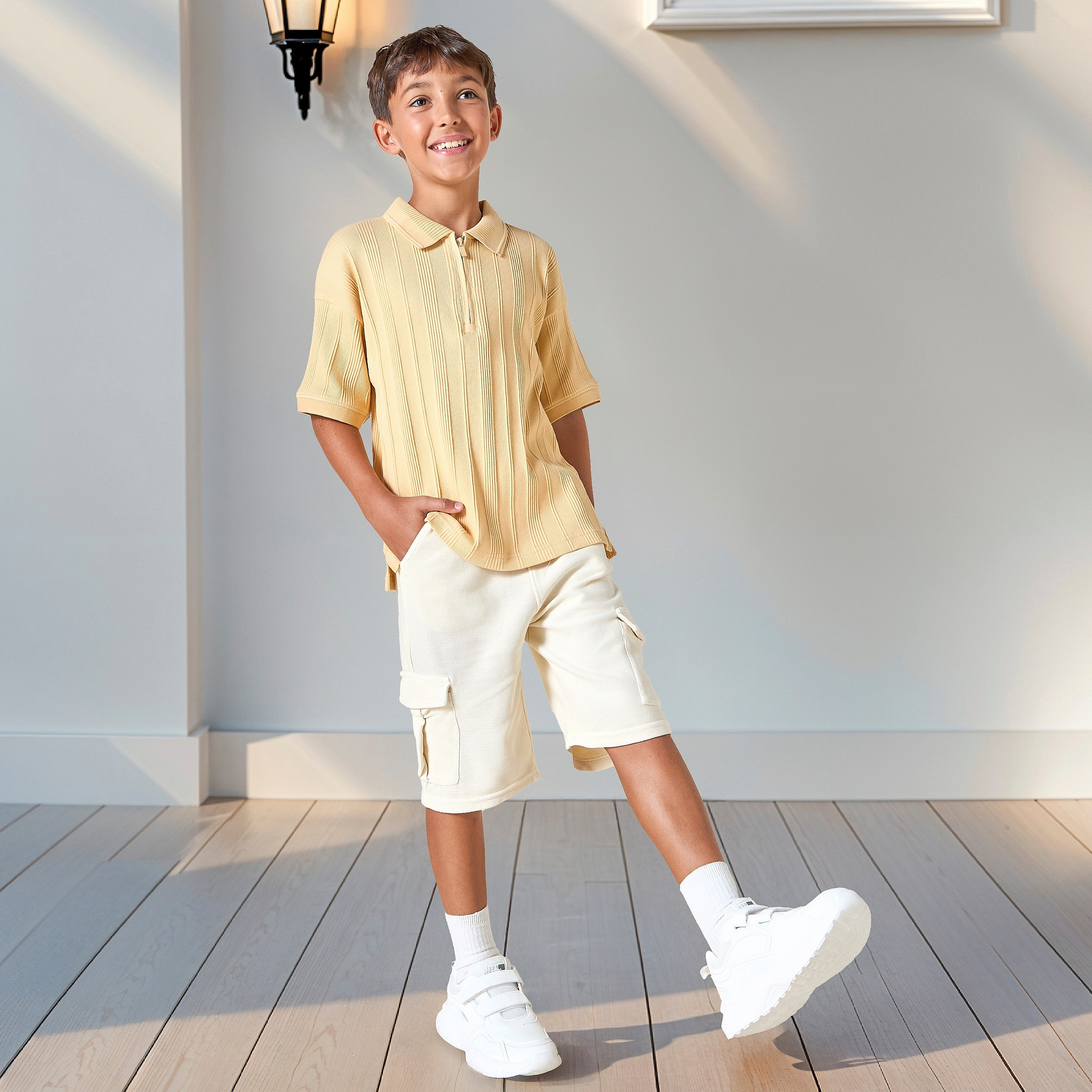 تيشيرت بولو مضلع بأكمام قصيرة وسحاب إغلاق من جونيورز-boys-clothing-tshirtsandpolos-image-2