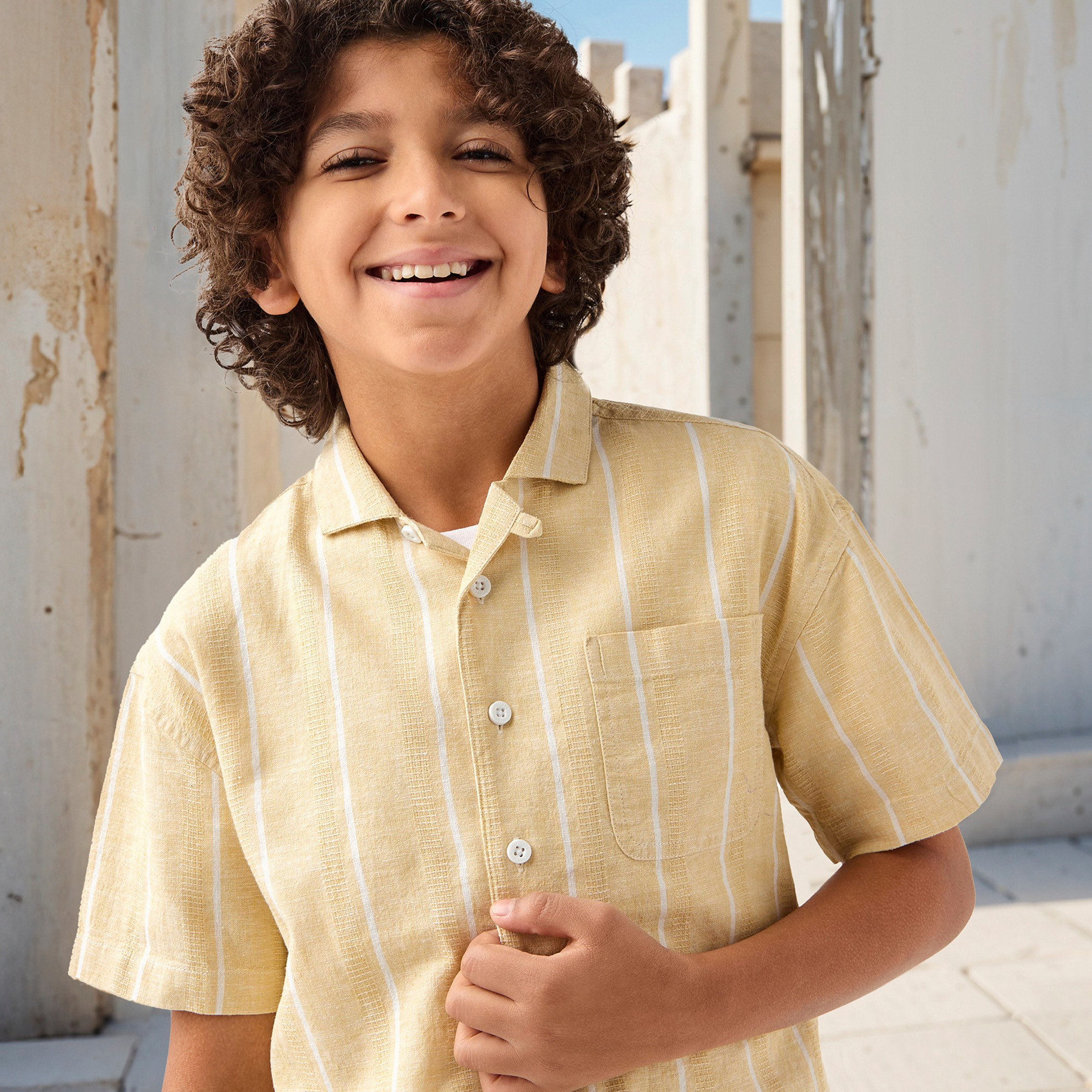 قميص مخطط بأكمام قصيرة وأزرار إغلاق من جونيورز-boys-clothing-shirts-image-2