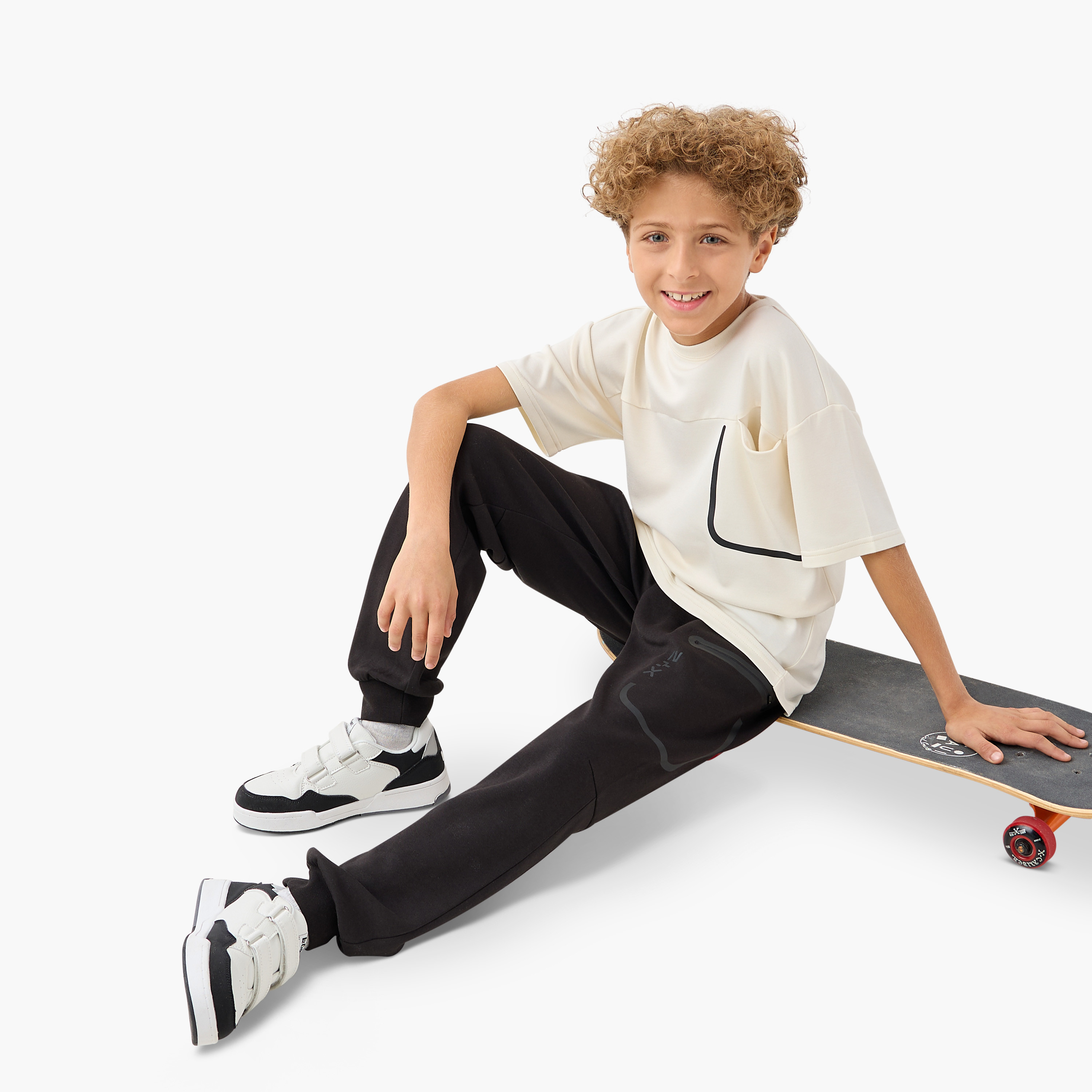 تيشيرت بياقة ضيقة وألواح وأكمام قصير من أكس واي زي-boys-clothing-tshirtsandpolos-image-4