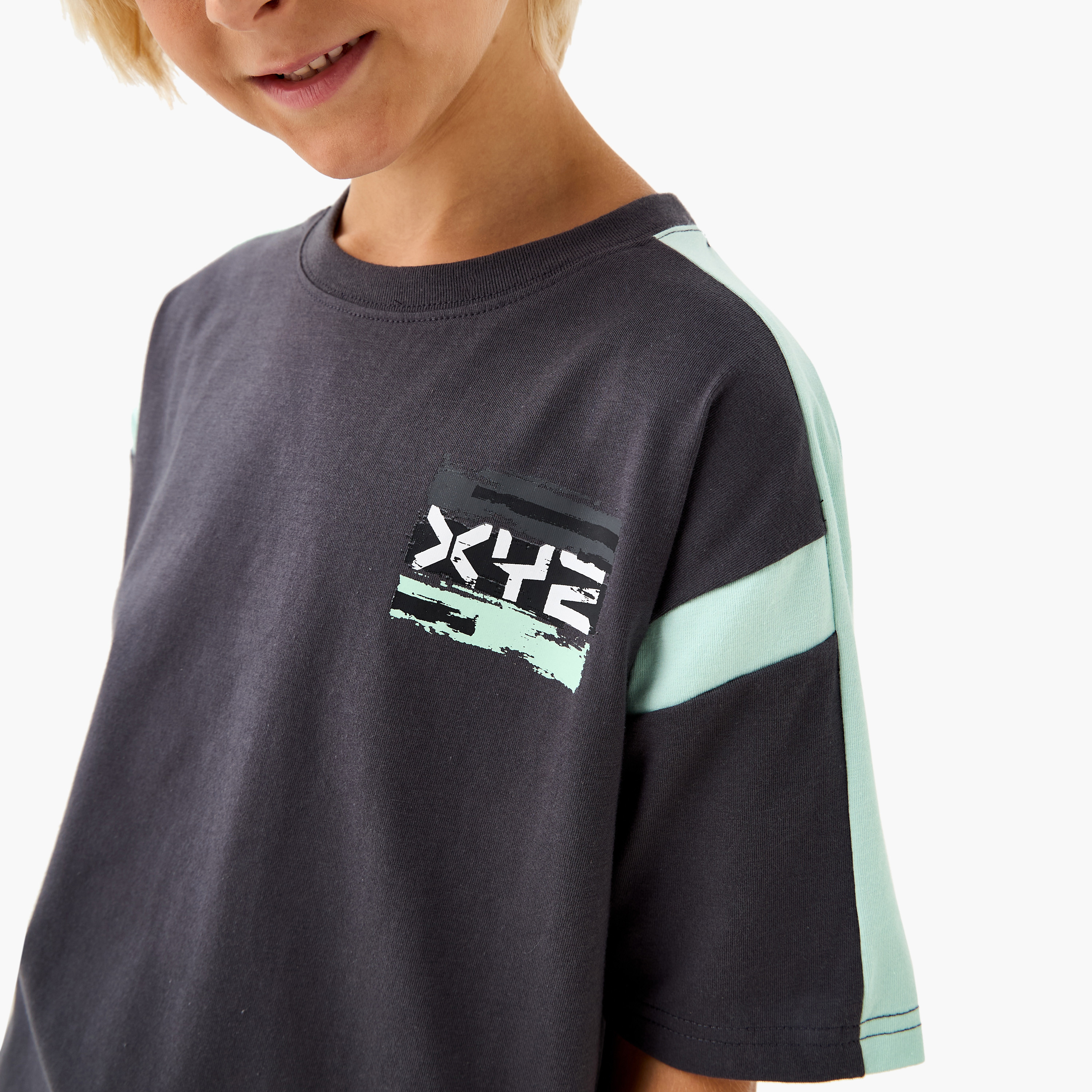 XYZ Colourblock Crew Neck T-shirt with Short Sleeves-sports-boys-clothing-tops-image-4