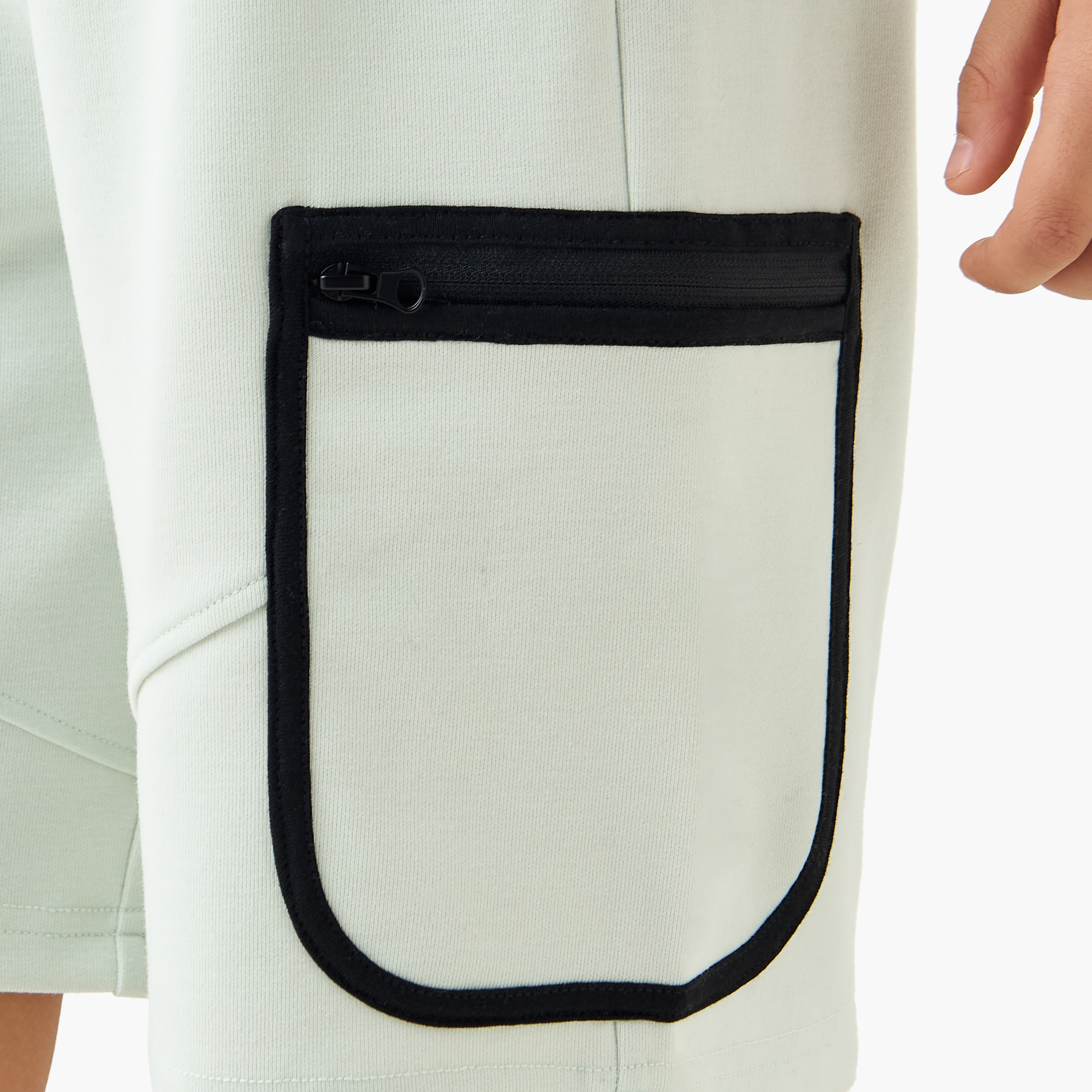 Panelled Short with Drawstring Closure and Pockets-sports-boys-clothing-bottoms-shorts-image-4