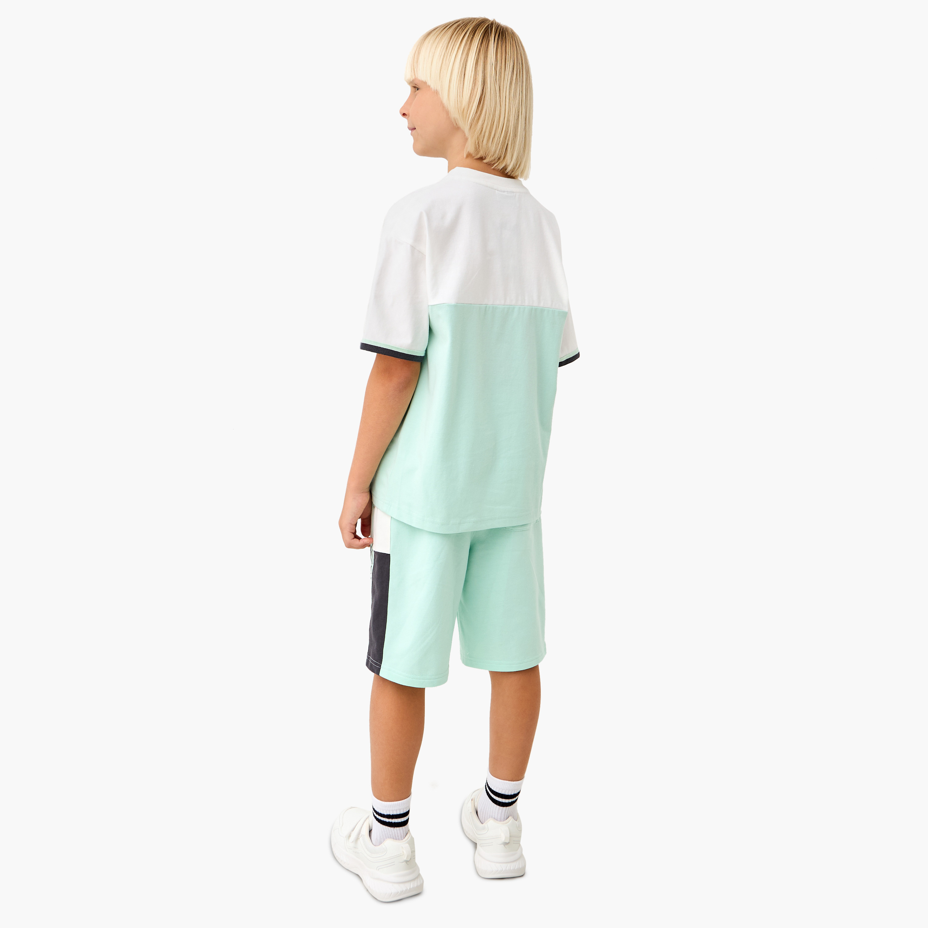 XYZ Colourblock V-Neck T-Shirt and Shorts Set-boys-clothing-sportswear-sets-image-4