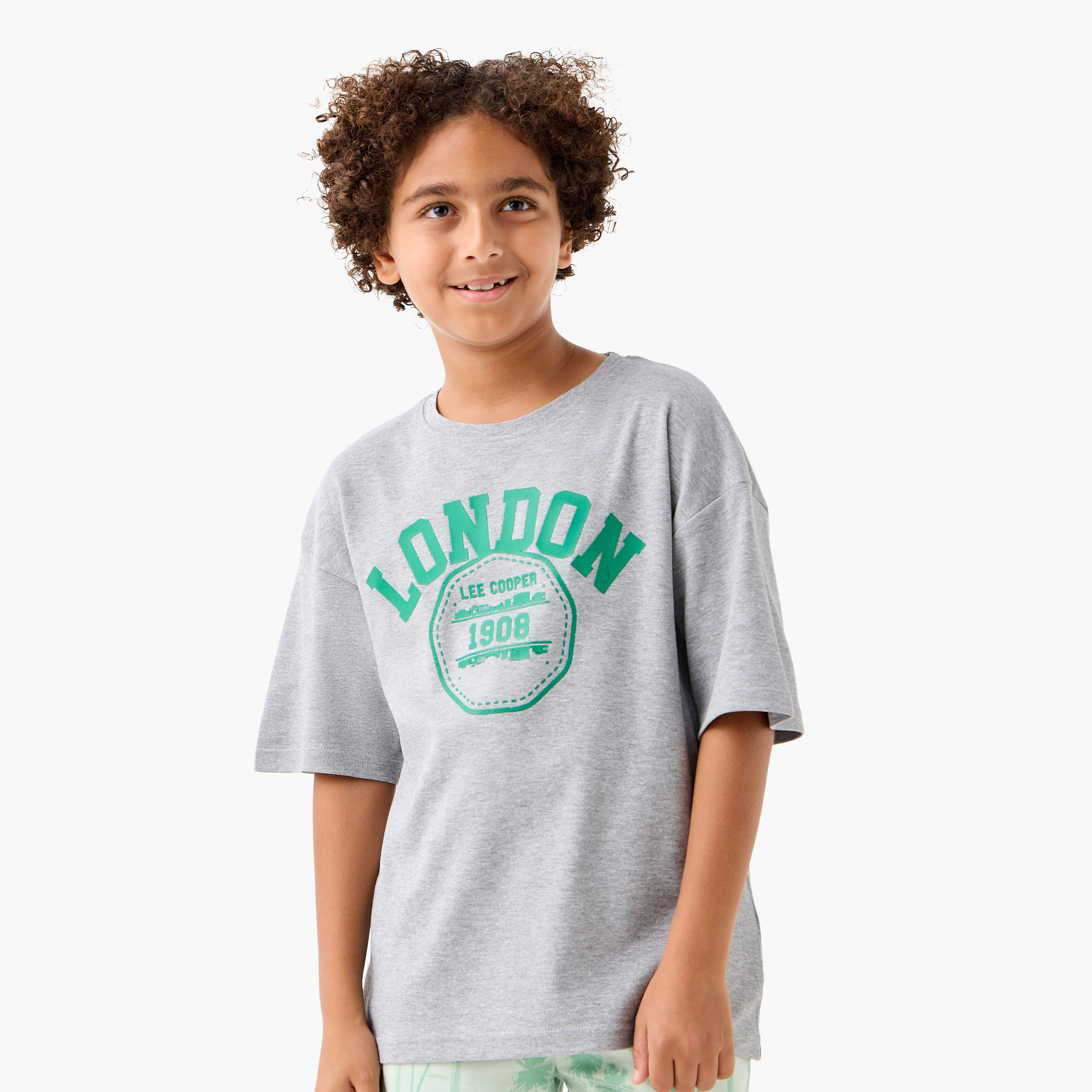 تيشيرت بأكمام قصيرة وتفاصيل شعار من لي كوبر-boys-clothing-tshirtsandpolos-image-1