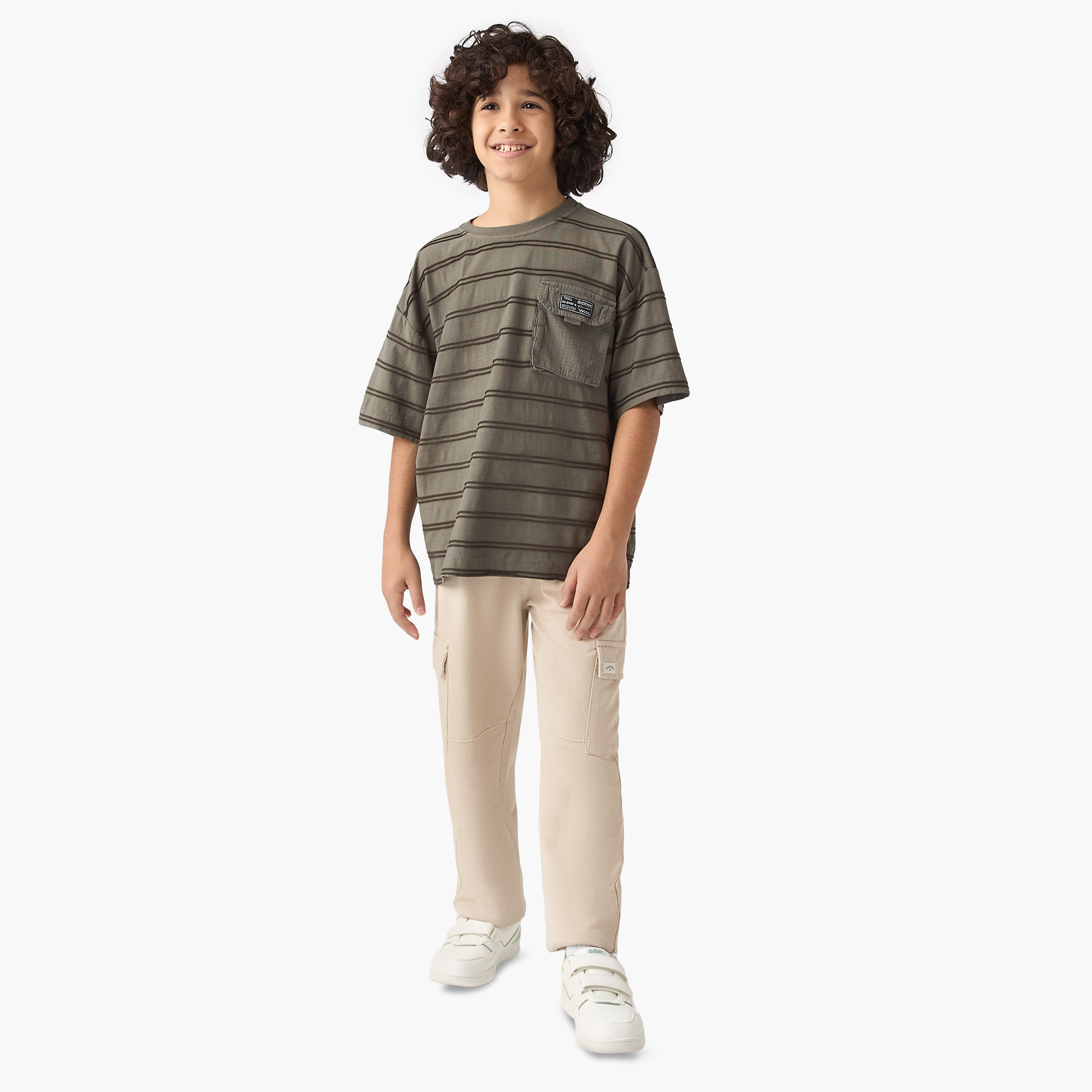 Lee Cooper Solid Track Pants with Drawstring Closure and Pockets-boys-clothing-bottoms-joggersandtrackpants-image-2