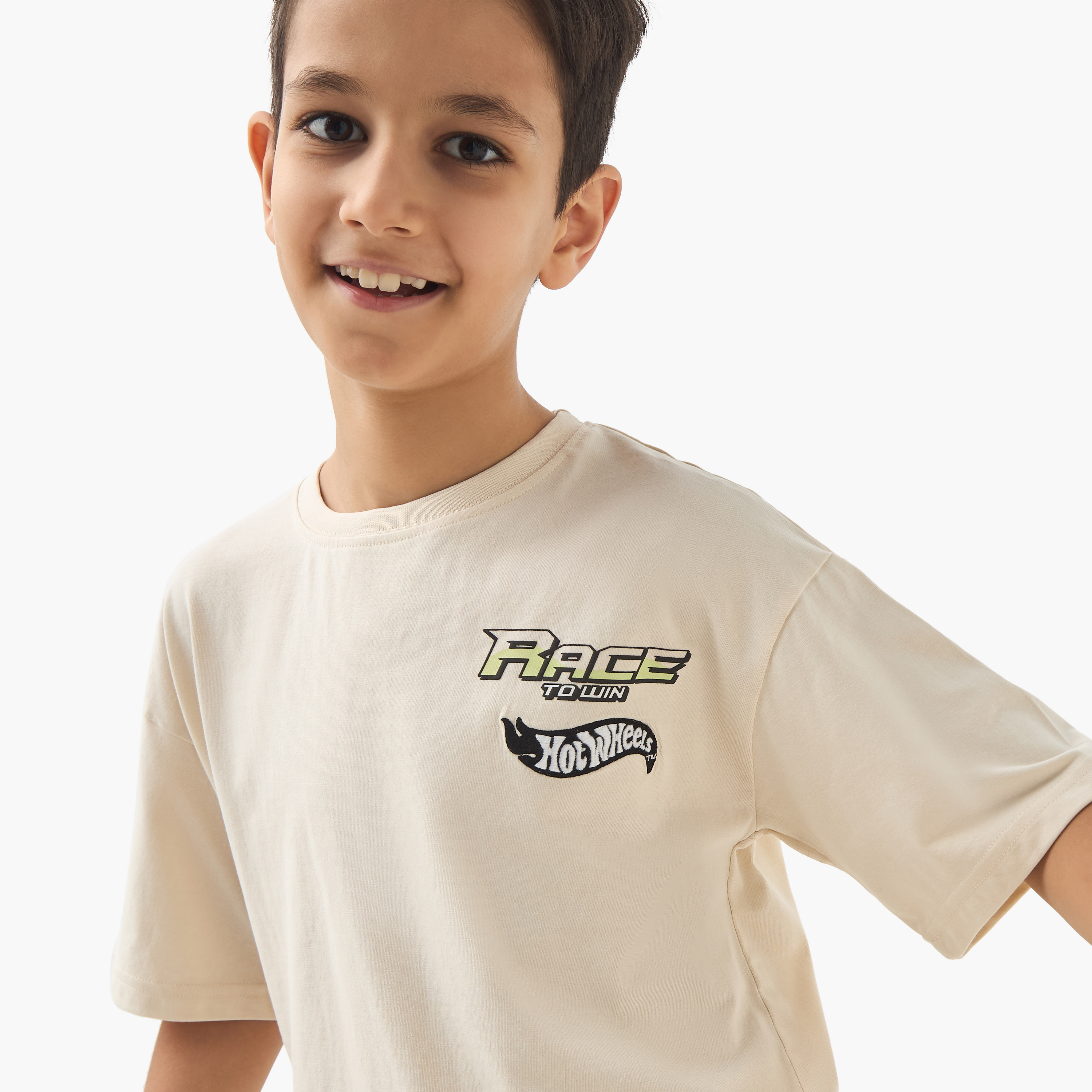 طقم تيشيرت وشورت بطبعات هوت ويلز-boys-clothing-setsandcoords-image-5