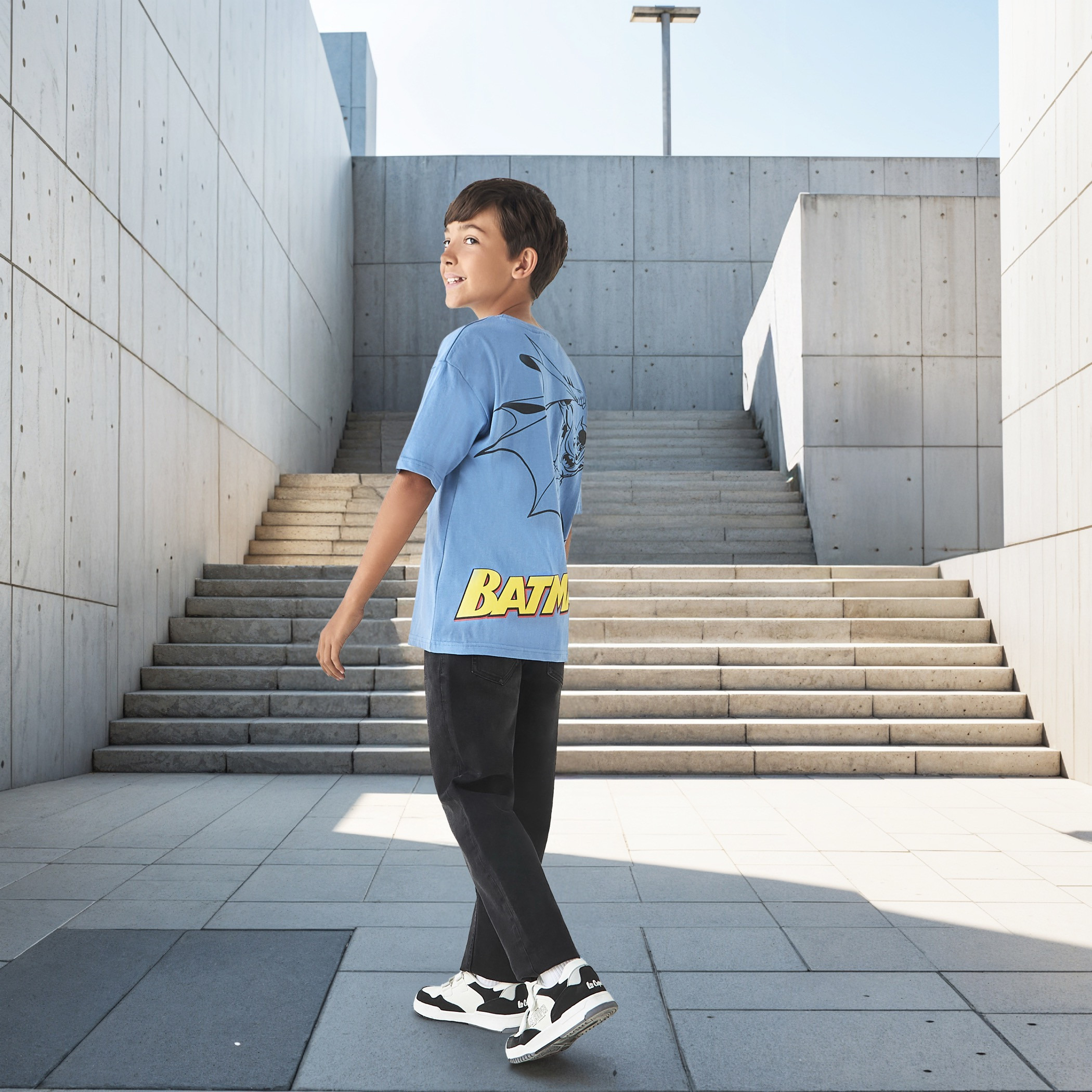 Batman Print T-shirt with Short Sleeves-boys-clothing-tshirtsandpolos-image-2