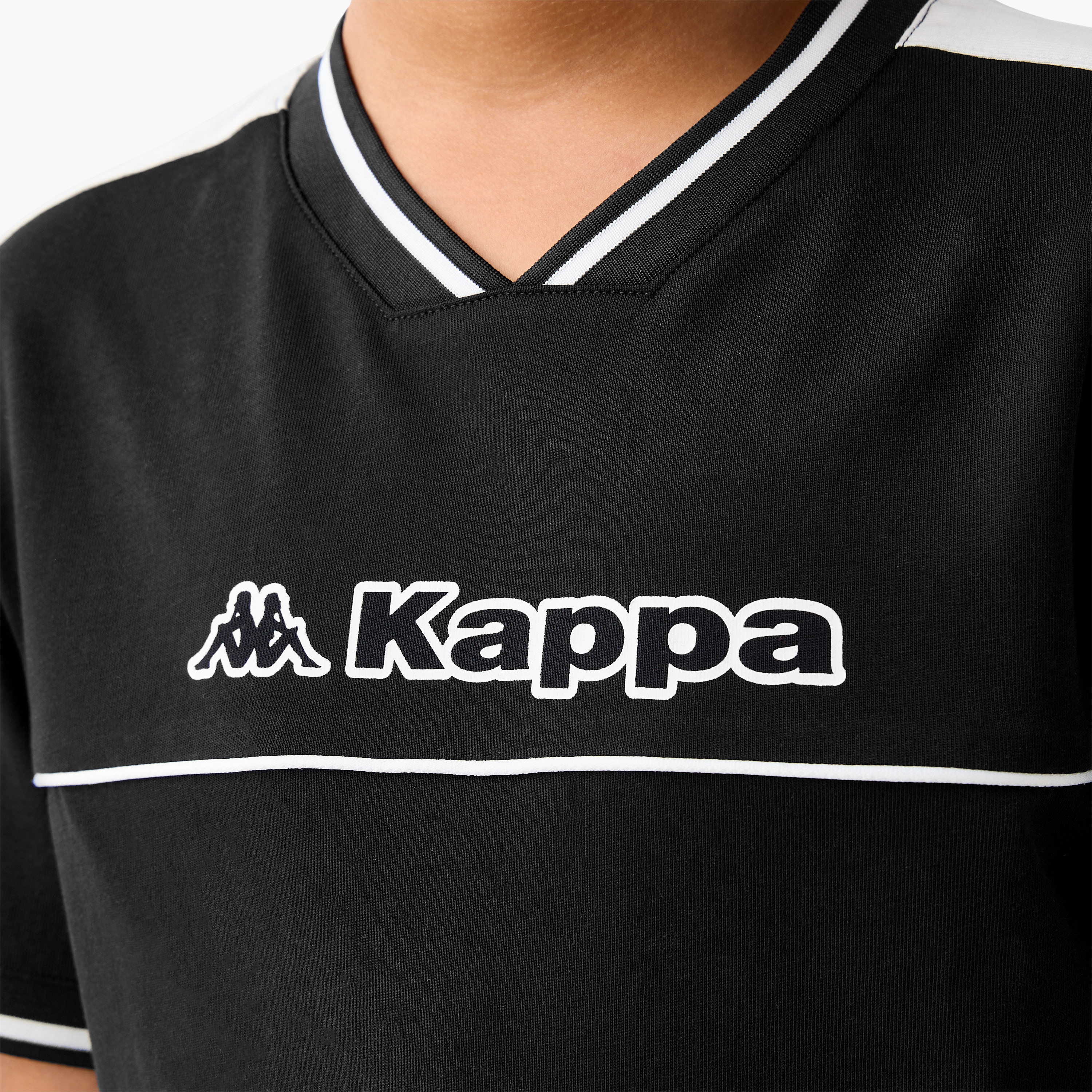 Kappa Logo Print V-Neck T-shirt with Short Sleeves-boys-clothing-sportswear-tops-image-5