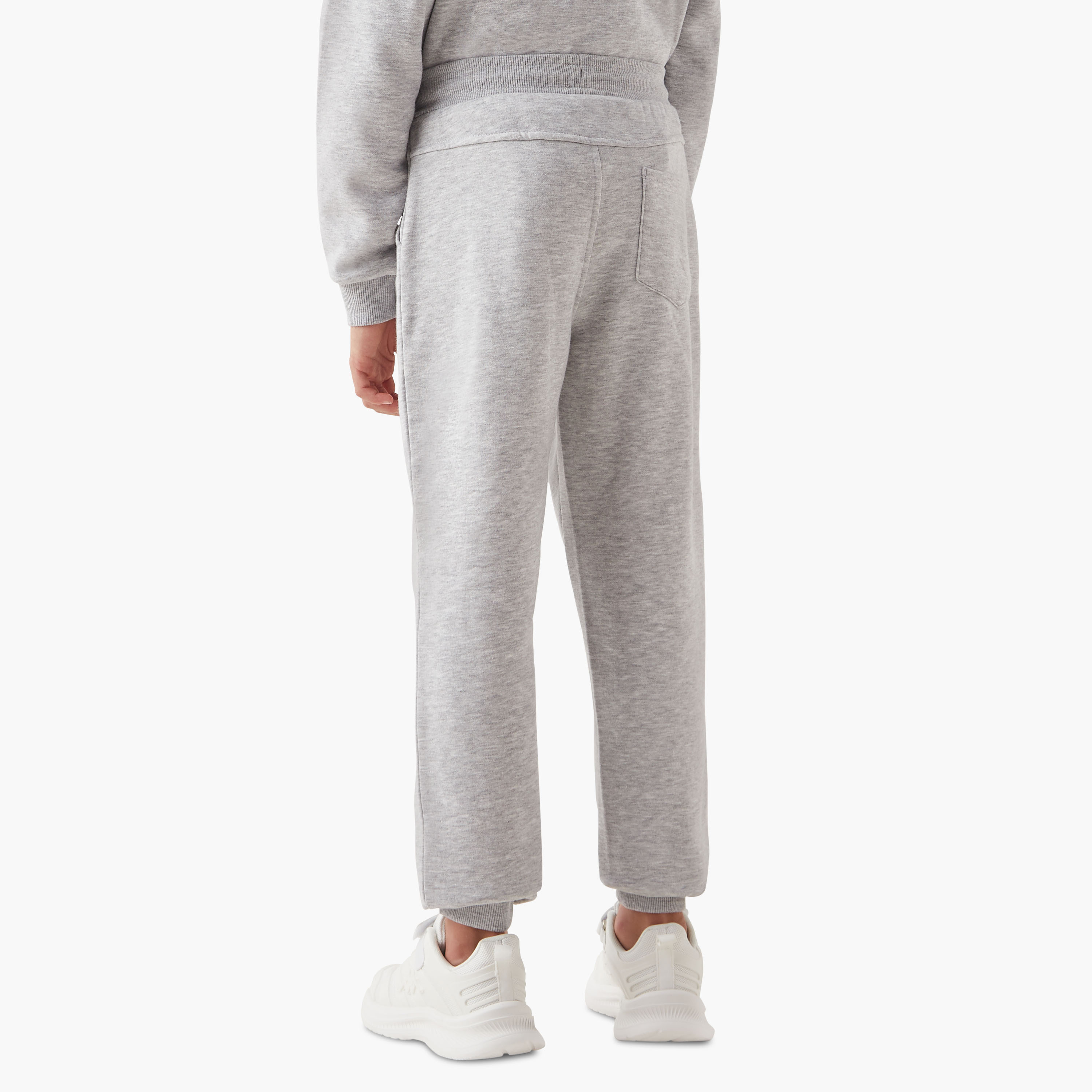 بنطلون رياضي برباط إغلاق وجيوب وتفاصيل شعار من كابا-boys-clothing-sportswear-bottoms-image-3