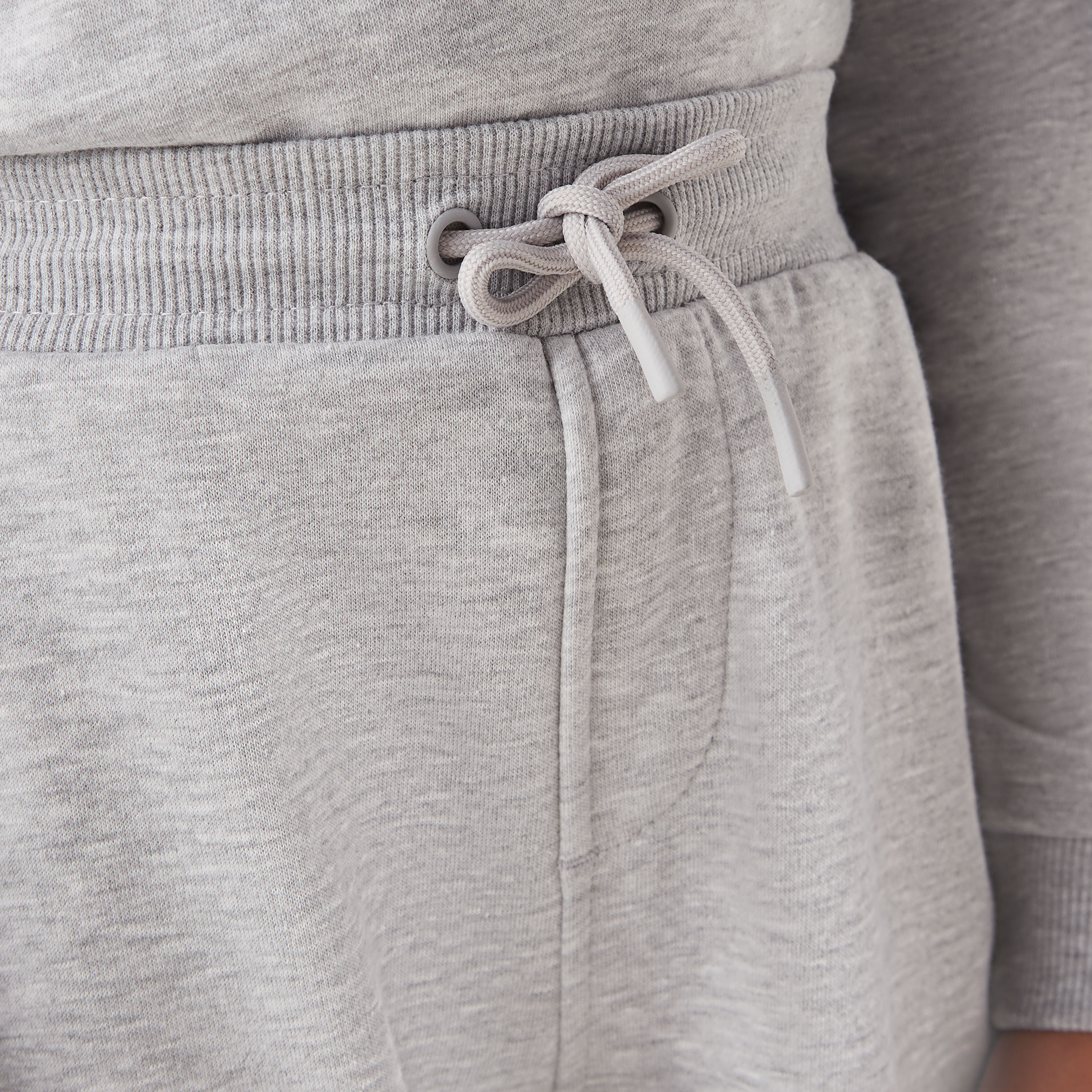 بنطلون رياضي برباط إغلاق وجيوب وتفاصيل شعار من كابا-boys-clothing-sportswear-bottoms-image-1