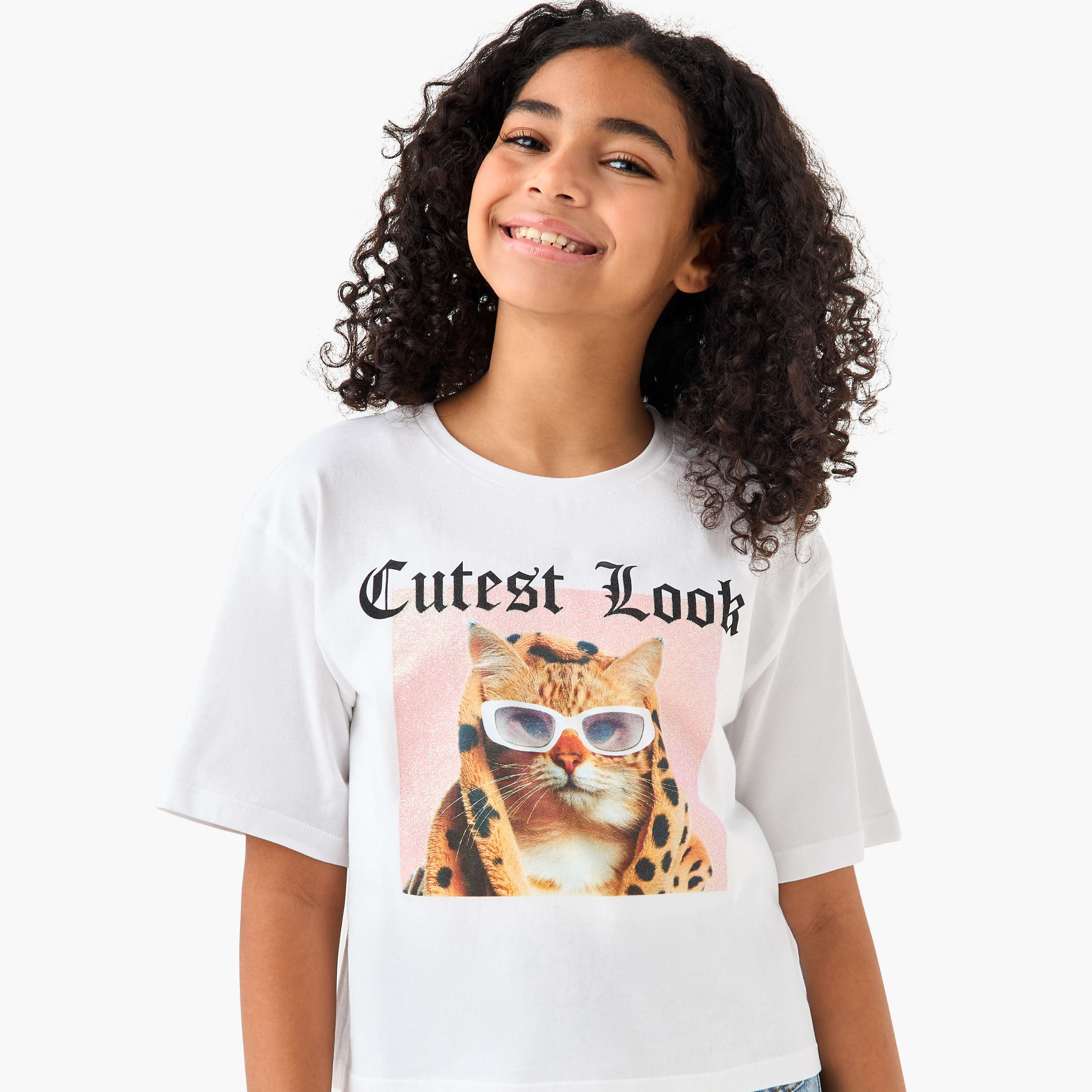 تيشيرت بياقة ضيقة وأكمام قصيرة وطبعات جرافيك من جونيورز-girls-clothing-tshirts-image-4