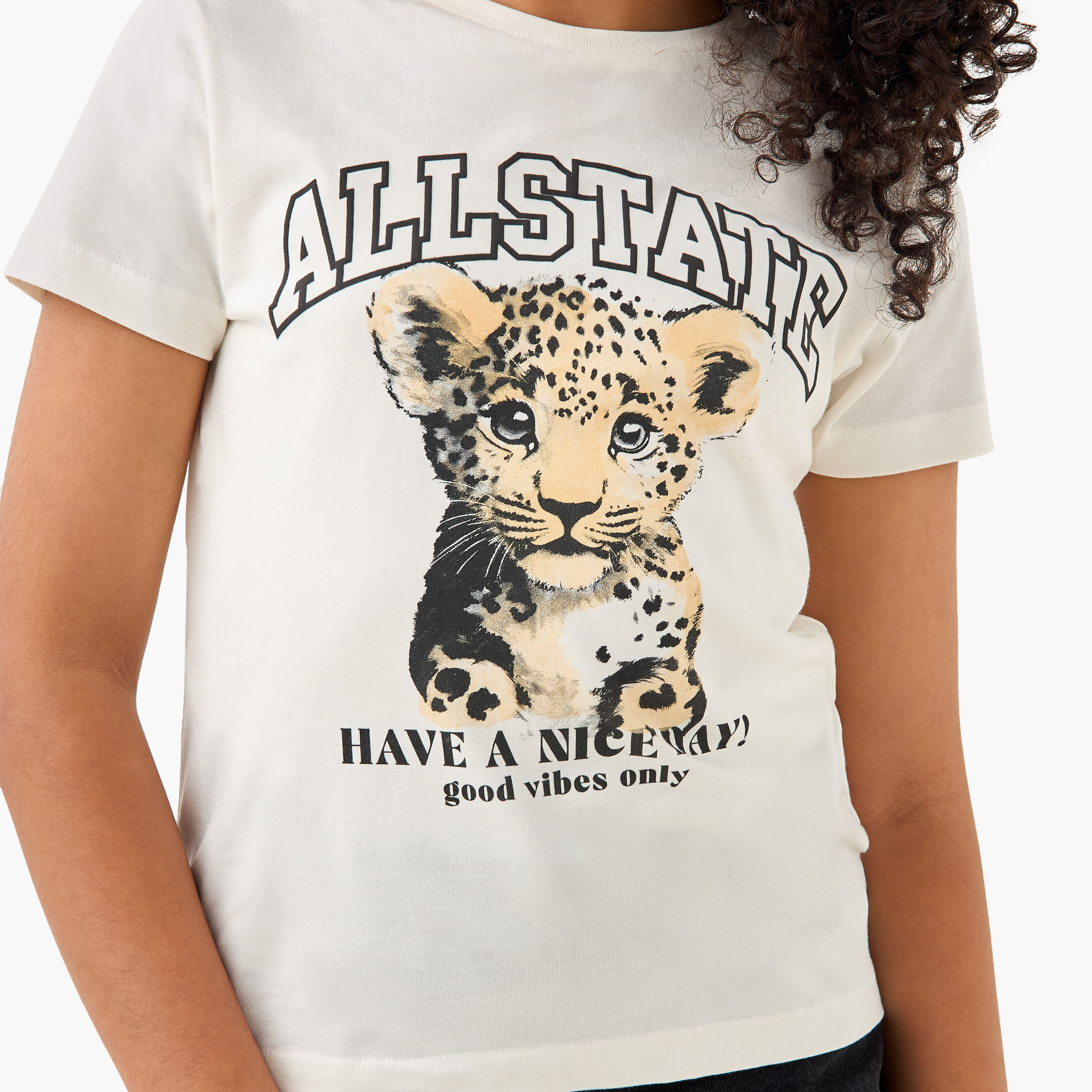 Juniors Graphic Print Crew Neck T-shirt with Short Sleeves-girls-clothing-tshirts-image-5