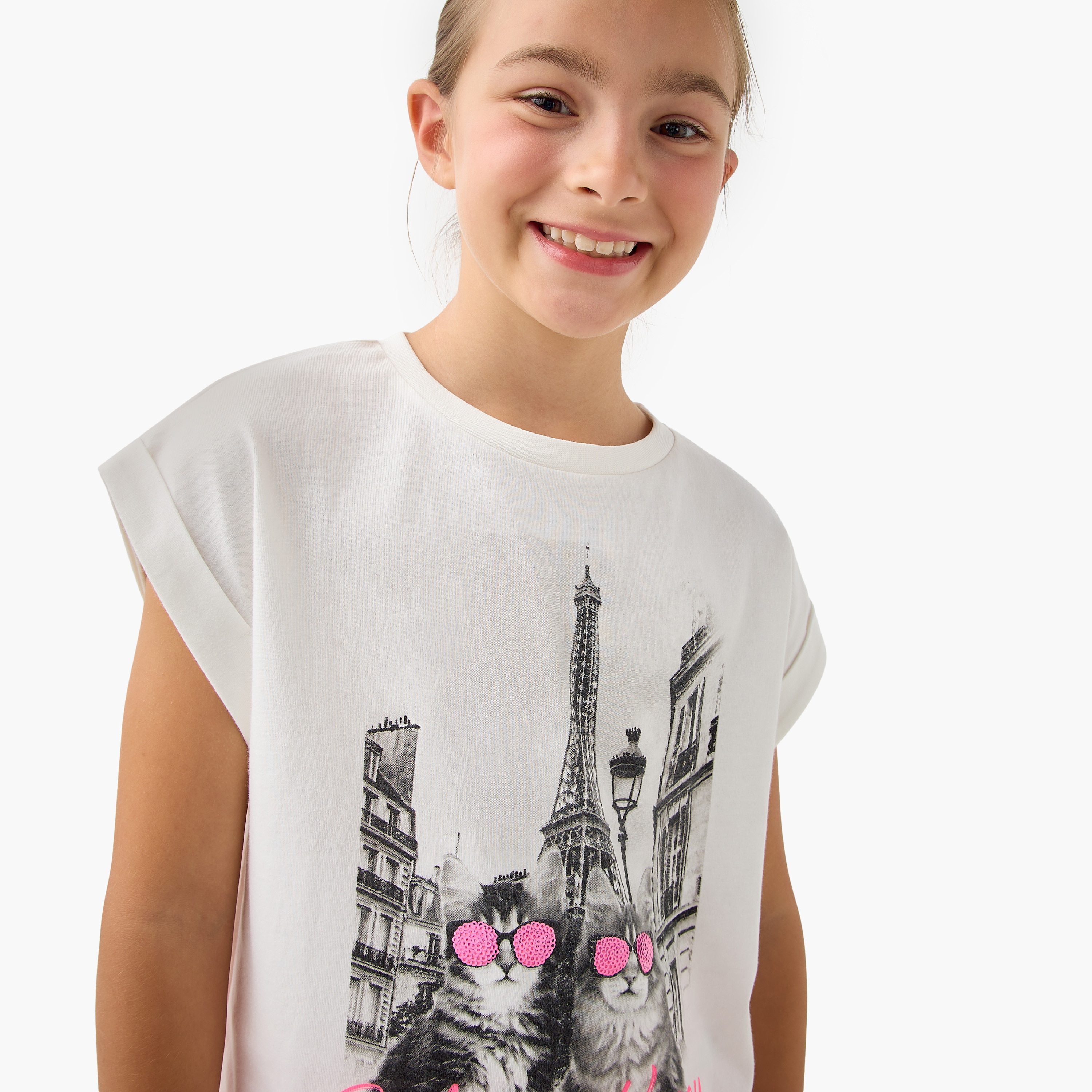 Juniors Graphic Print Crew Neck T-shirt with Extended Sleeves-girls-clothing-tshirts-image-4