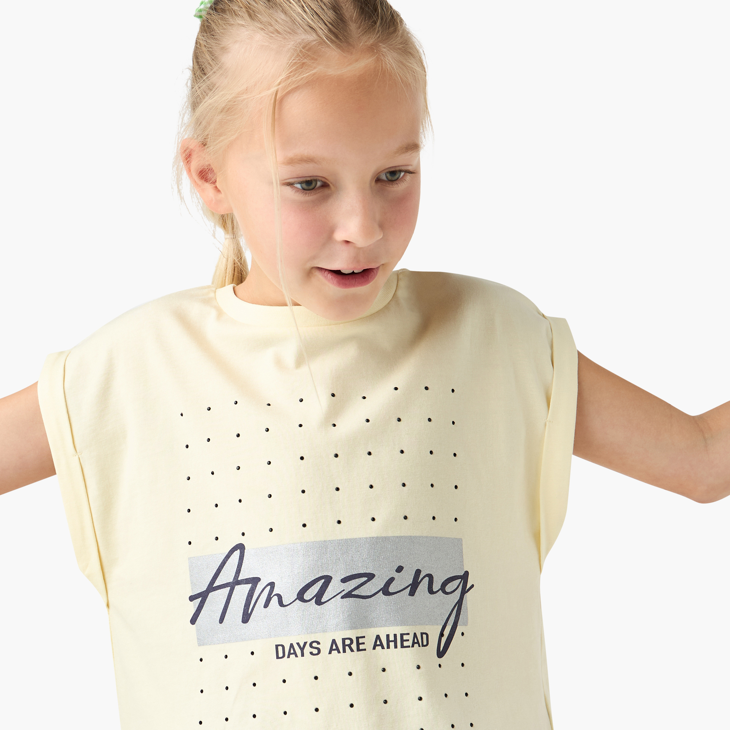 Juniors Graphic Print Crew Neck T-shirt with Extended Sleeves-girls-clothing-tshirts-image-4