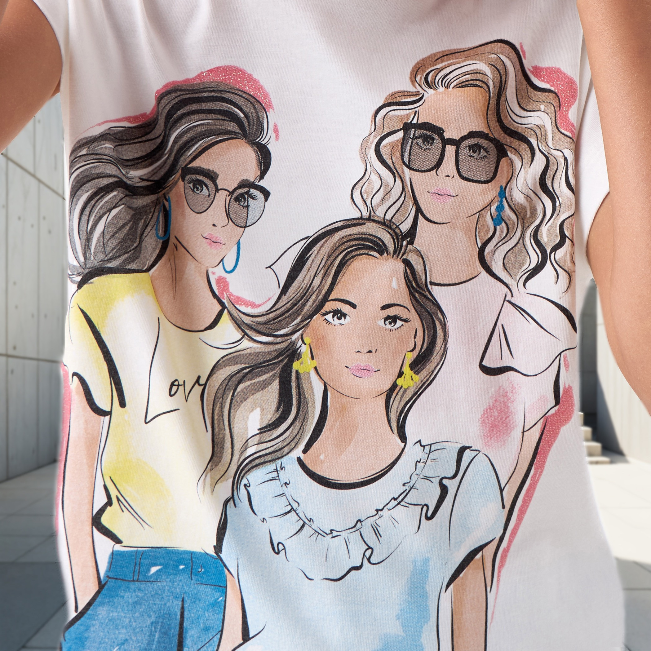 Juniors Graphic Print T-shirt with Short Sleeves-girls-clothing-tshirts-image-5