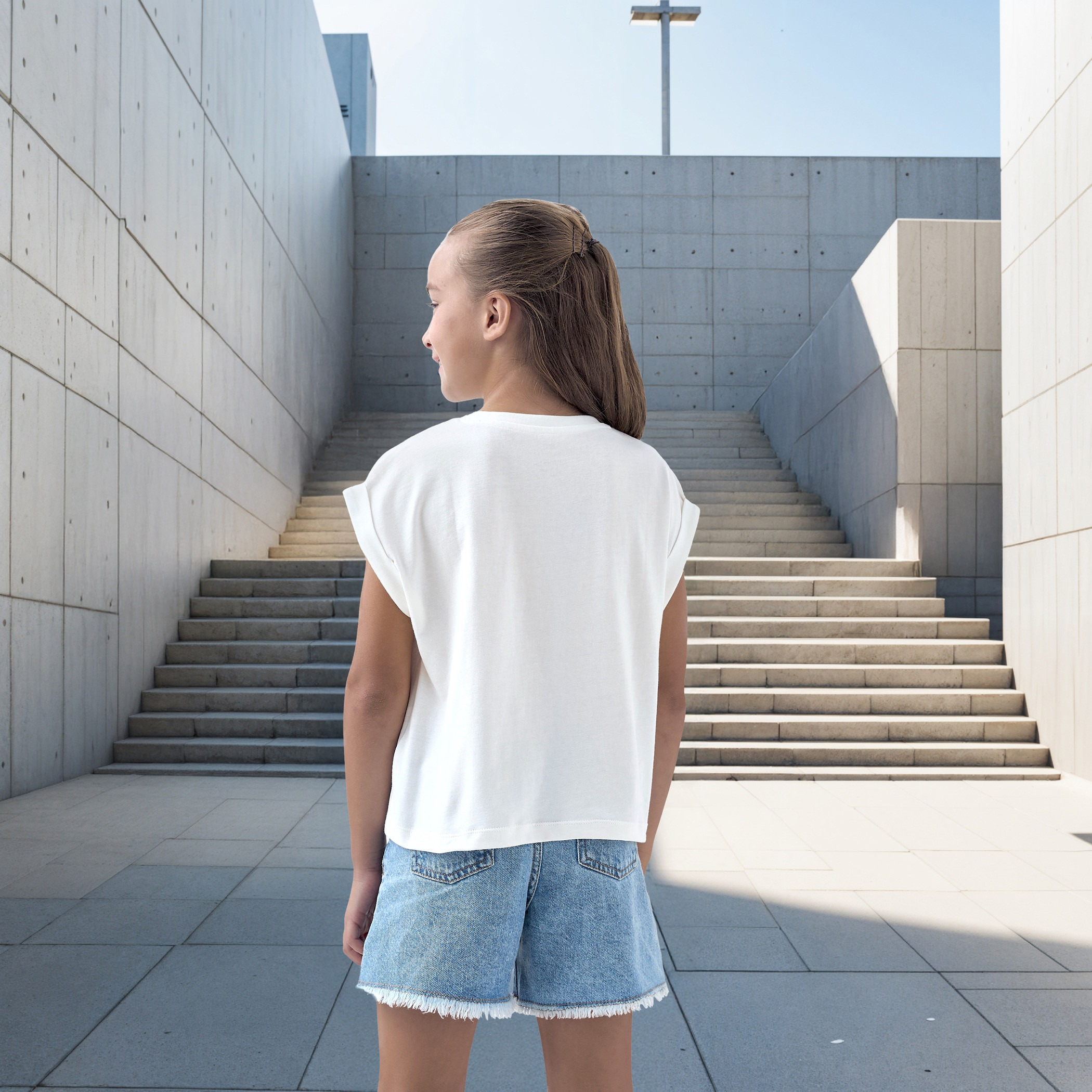 تيشيرت مزيّن بطبعات قلب وأكمام كاب من جونيورز-girls-clothing-tshirts-image-3