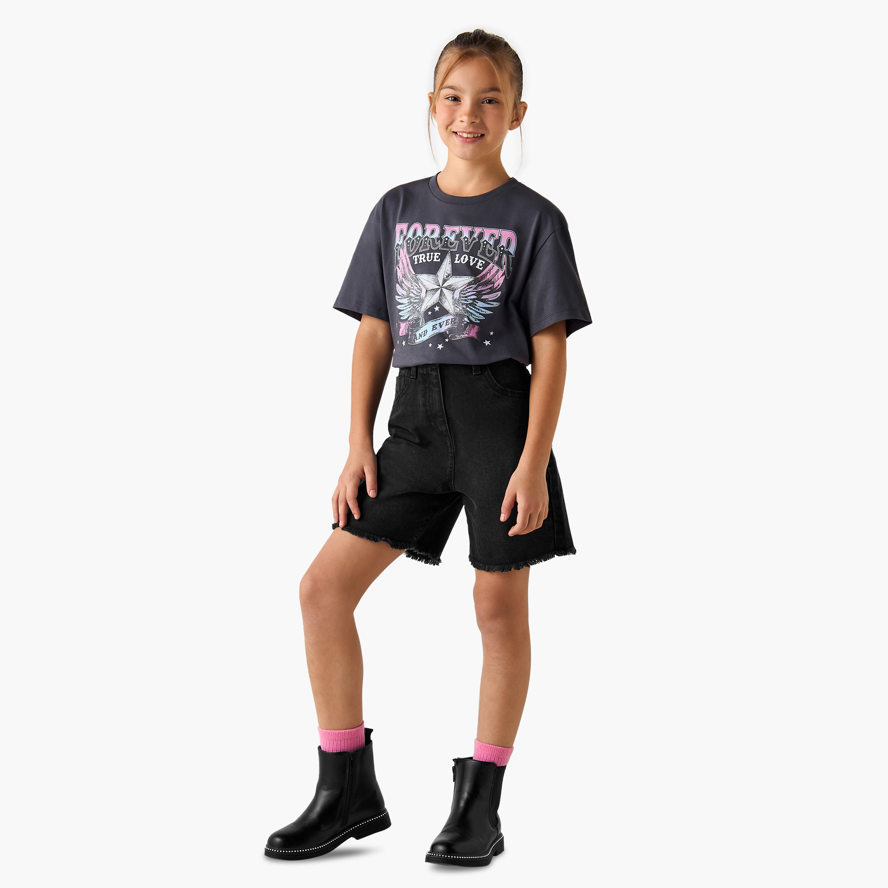 Juniors Solid Denim Shorts with Pockets and Frayed Hem-girls-clothing-bottoms-shorts-image-2