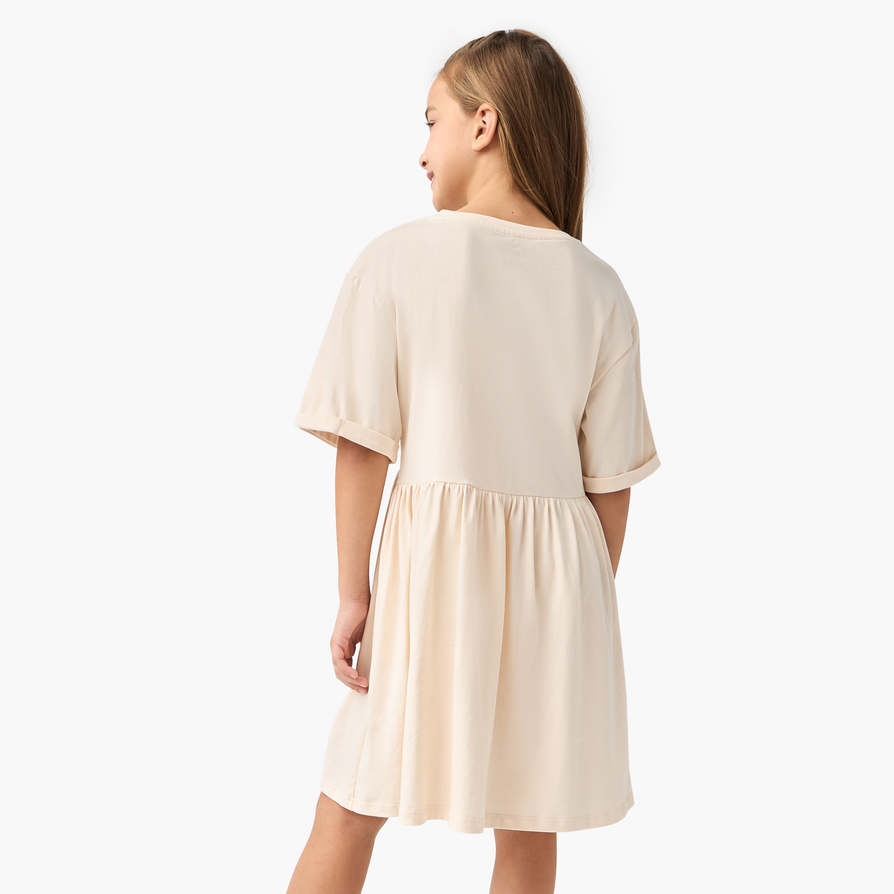 فستان إيه لاين بأكمام قصيرة وياقة مستديرة وطبعات من جونيورز-girls-clothing-dressesandjumpsuits-image-3