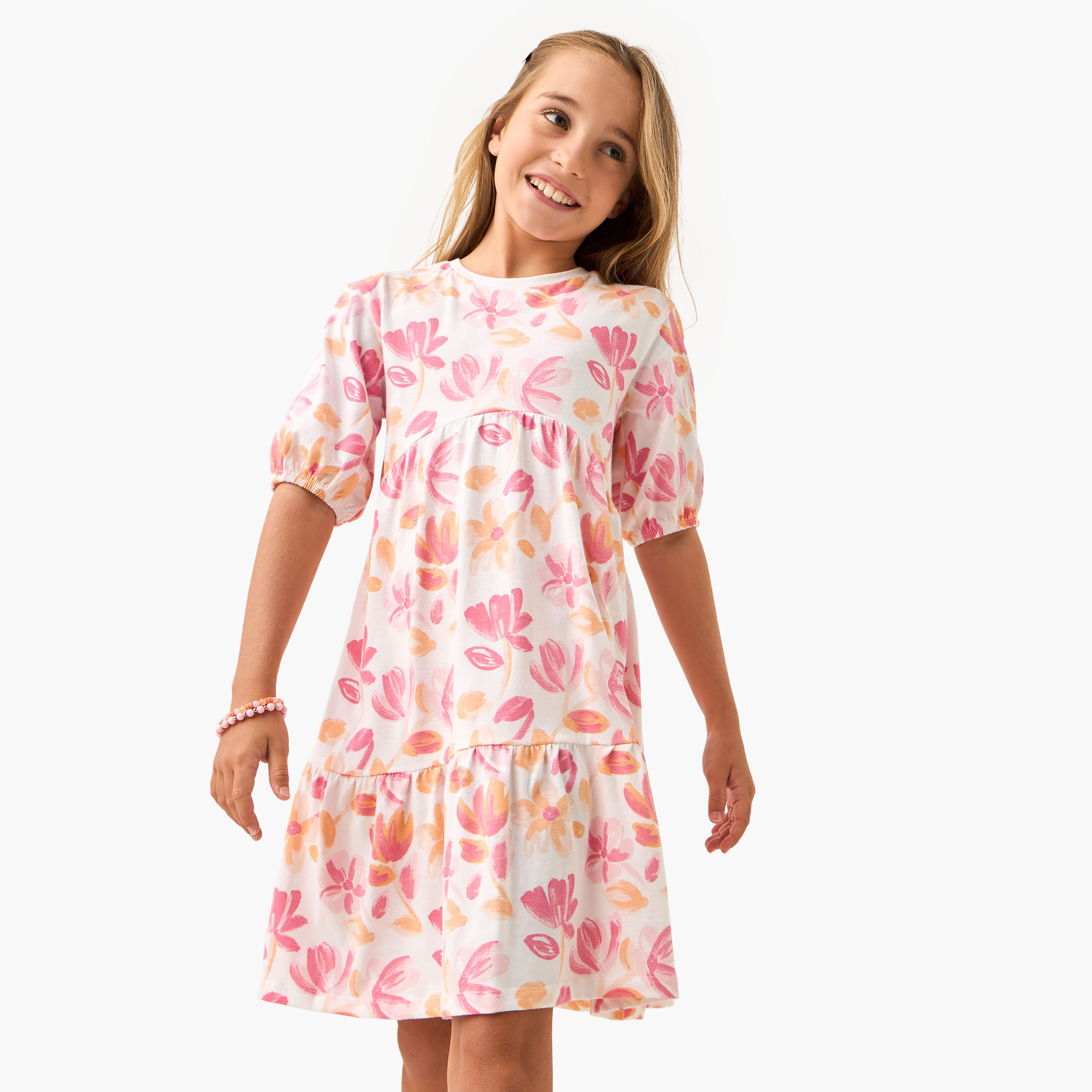 فستان متعدد الطبقات وطبعات زهور وأكمام قصيرة من جونيورز-girls-clothing-dressesandjumpsuits-image-1