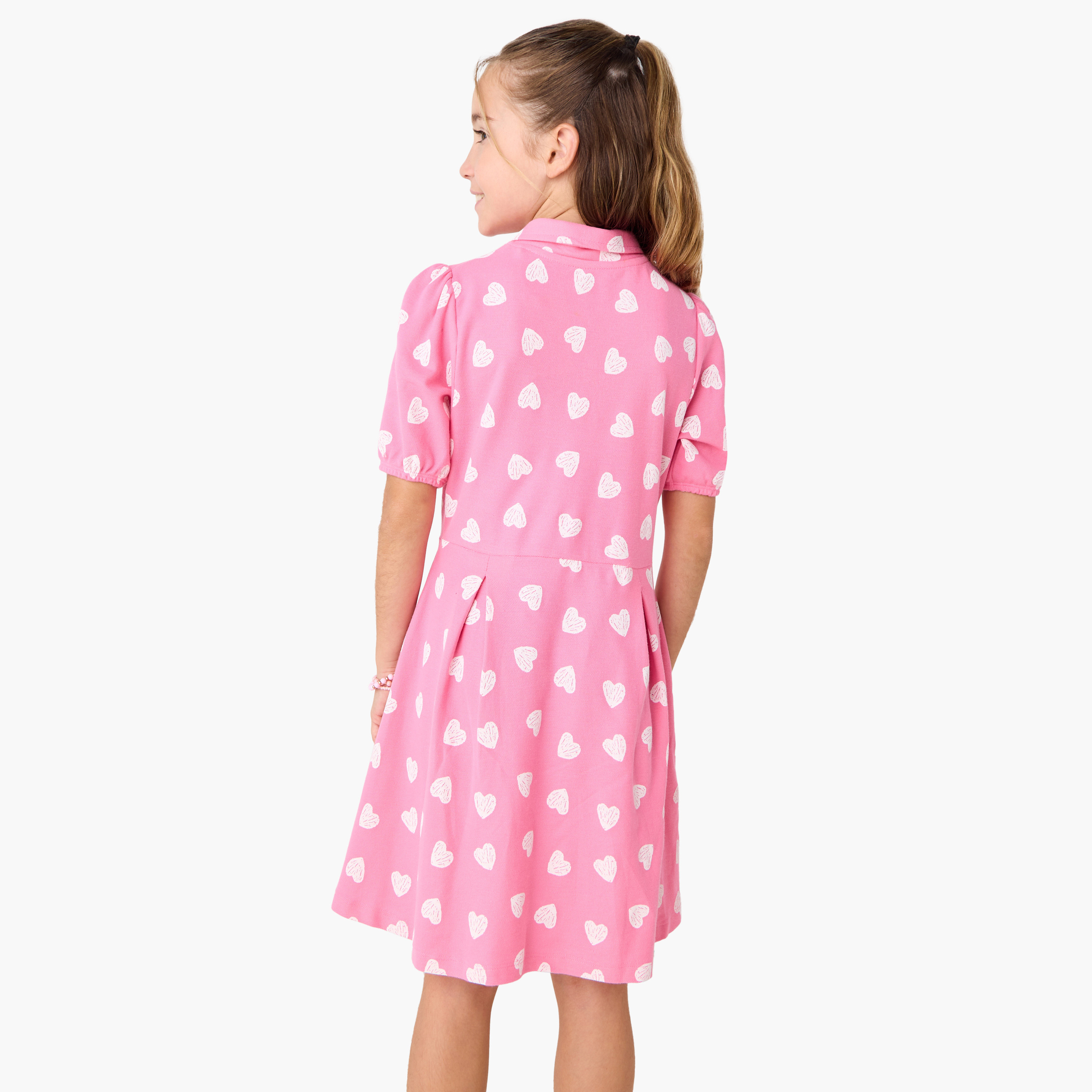 فستان بولو بأكمام قصيرة وطبعات قلوب من جونيورز-girls-clothing-dressesandjumpsuits-image-3