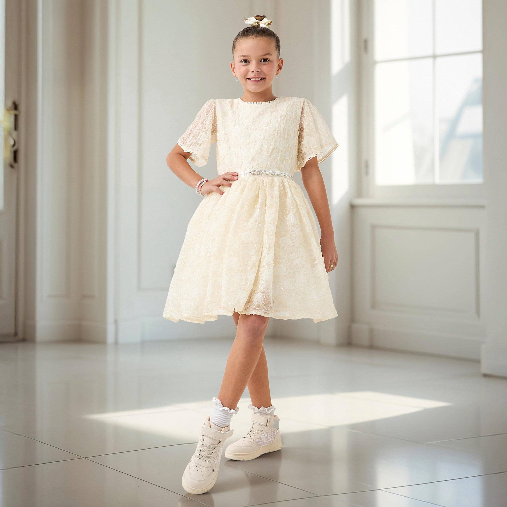 فستان إيه لاين مزين بأكمام واسعة وحزام رباط من إليجو-girls-clothing-dressesandjumpsuits-image-2