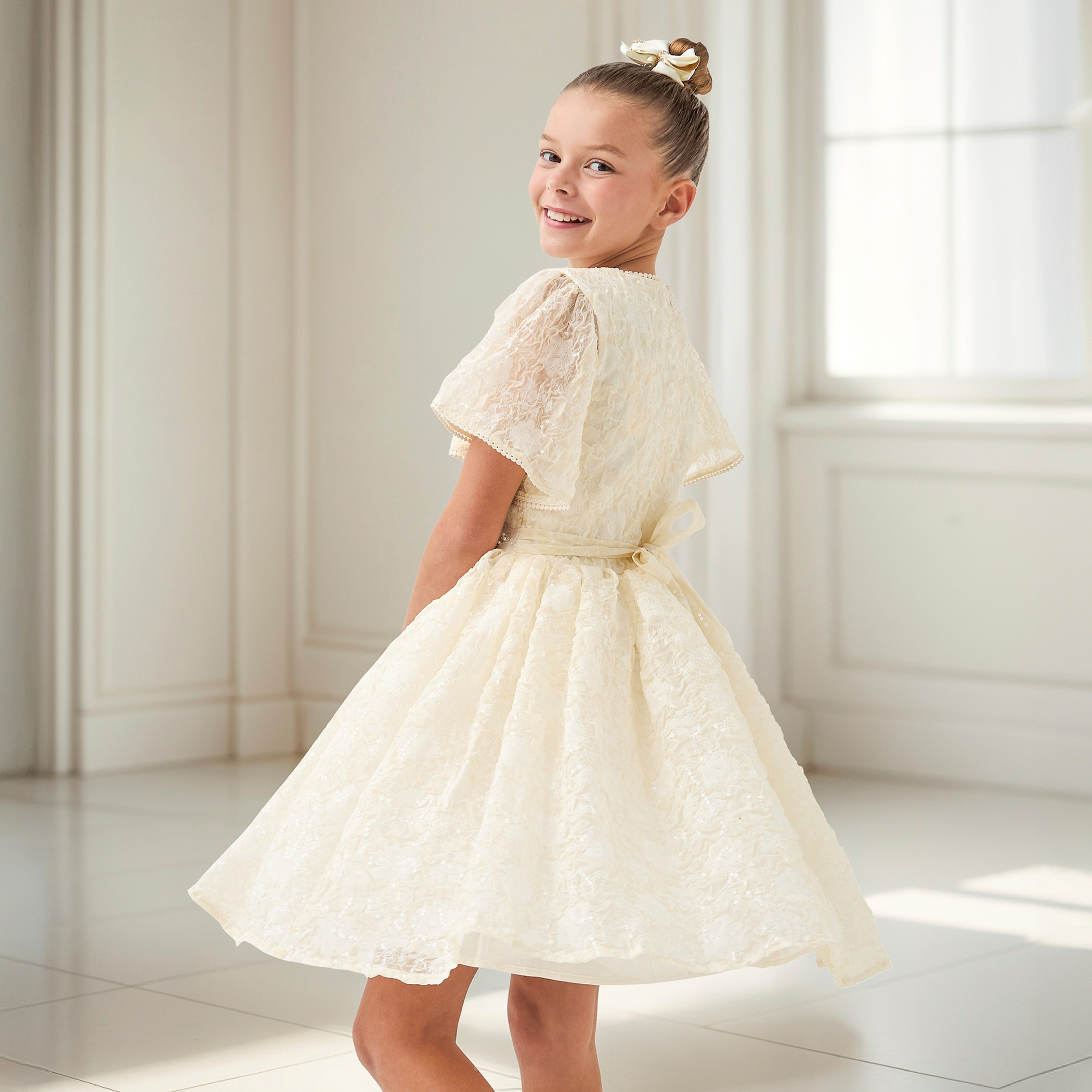 فستان إيه لاين مزين بأكمام واسعة وحزام رباط من إليجو-girls-clothing-dressesandjumpsuits-image-3