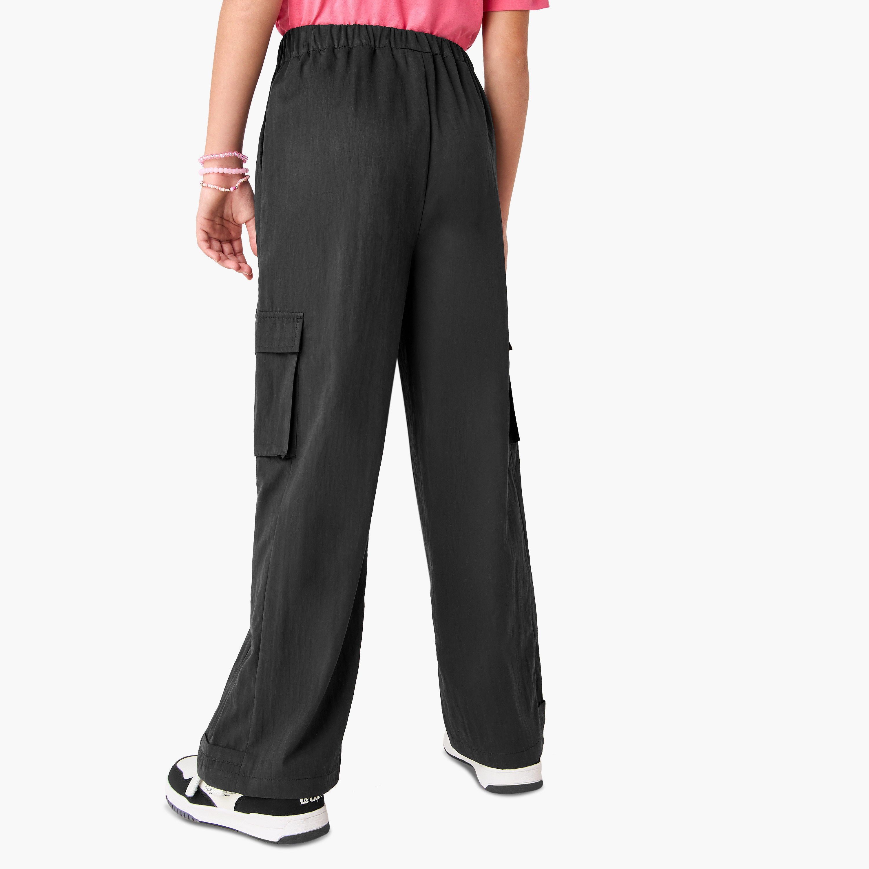 بنطلون كارجو بخصر مطاطي وزخارف هالو كيتي من سانريو-girls-clothing-bottoms-trousers-image-3