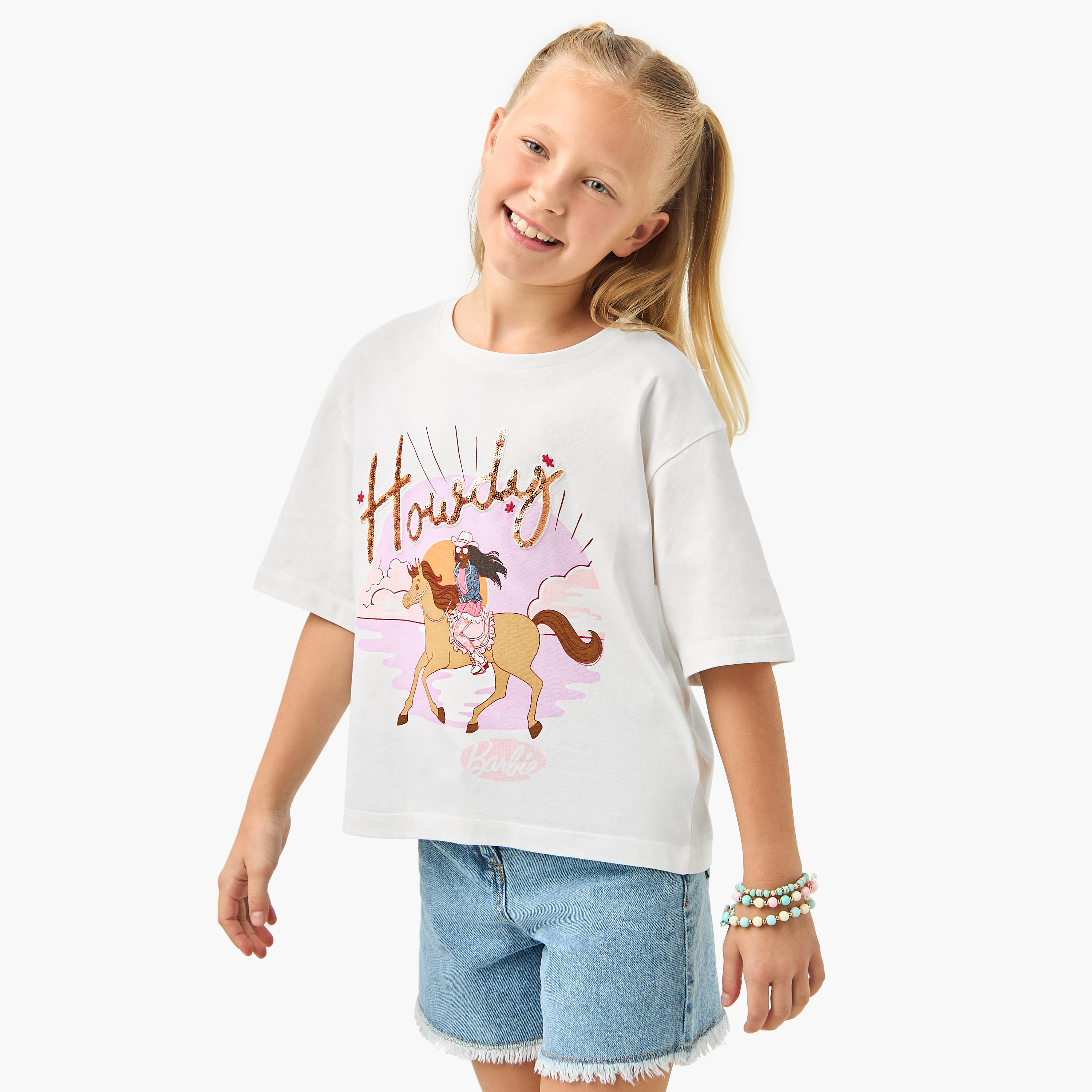 تيشيرت بطبعات وأكمام قصيرة وتفاصيل ترتر من باربي-girls-clothing-tshirts-image-1