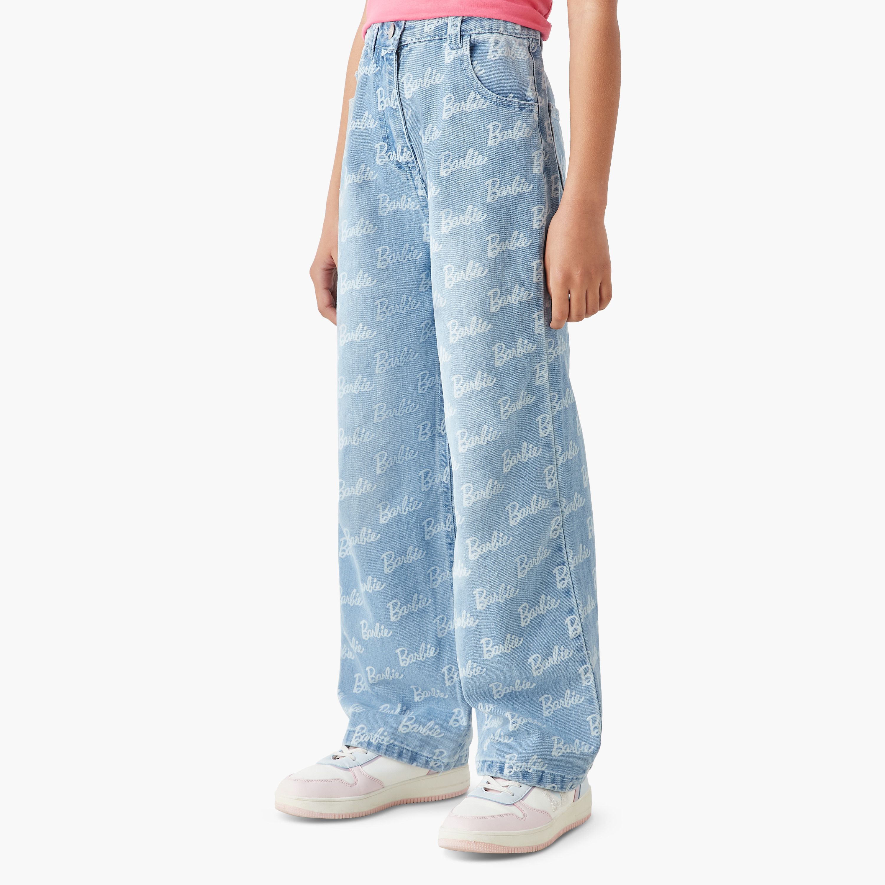 بنطلون جينز واسع بطبعات باربي وجيوب-girls-clothing-bottoms-jeansandjeggings-image-1