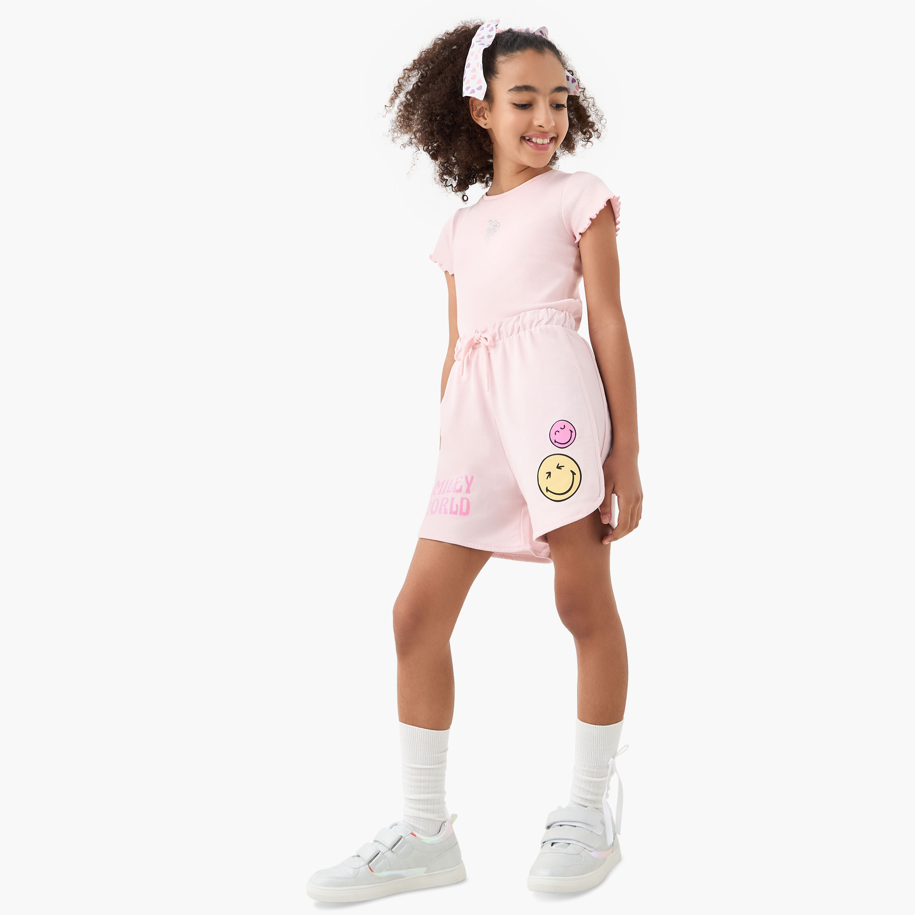 شورت بطبعات مع رباط إغلاق من سمايلي وورلد-girls-clothing-bottoms-shorts-image-4