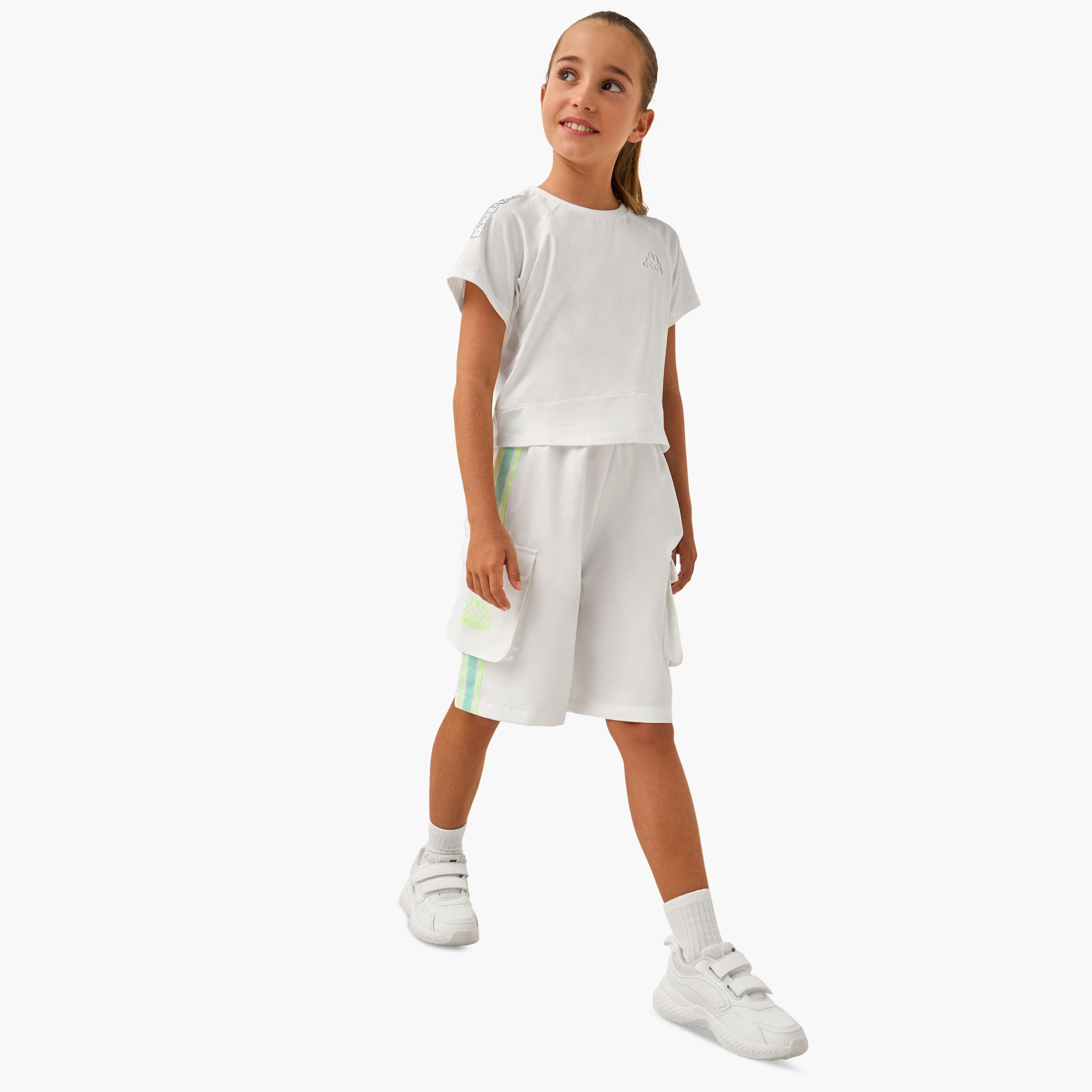 شورت كارجو واسع الساقين بطبعات شعار من كابا-girls-clothing-bottoms-joggersandtrackpants-image-2