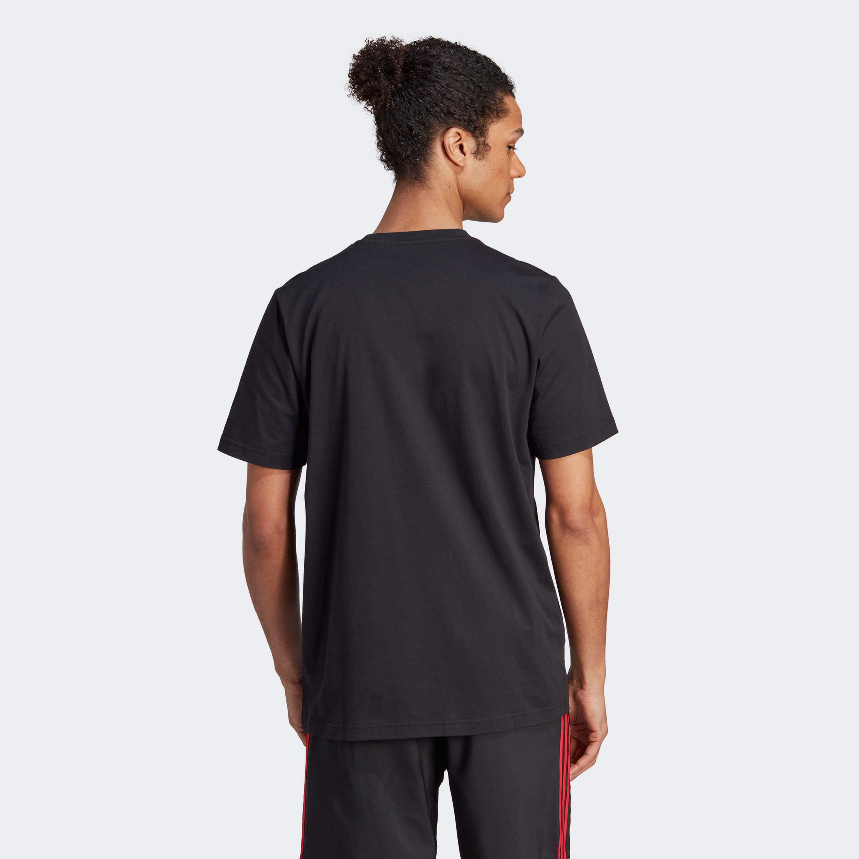 Adidas Men Manchester United DNA Graphic T-Shirt | OE-men-clothing-sportswearandactivewear-tshirtsandpolos-image-4