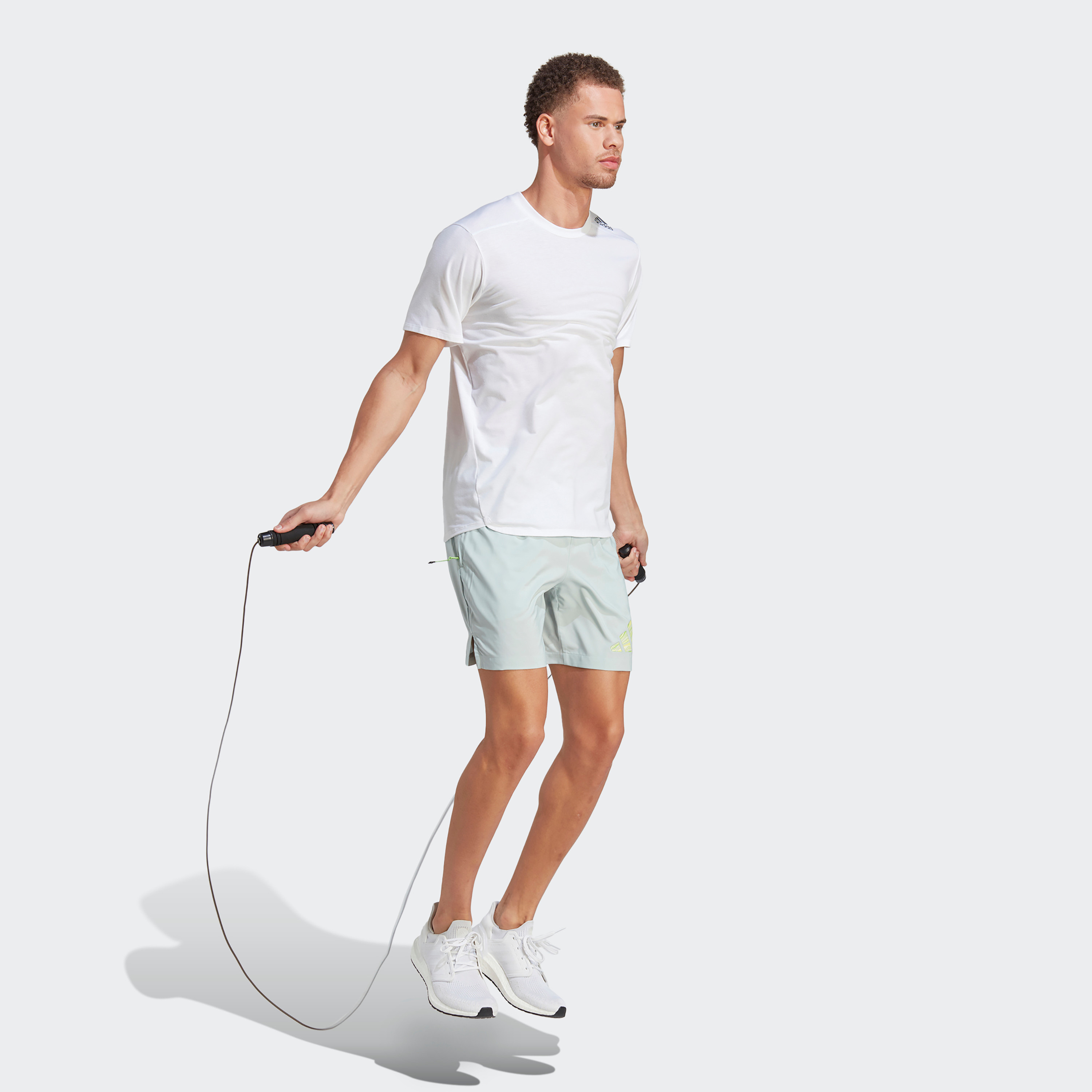 شورت للتدريب أتش اي اي تي للرجال من اديداس | او اي-men-clothing-bottoms-shorts-image-2