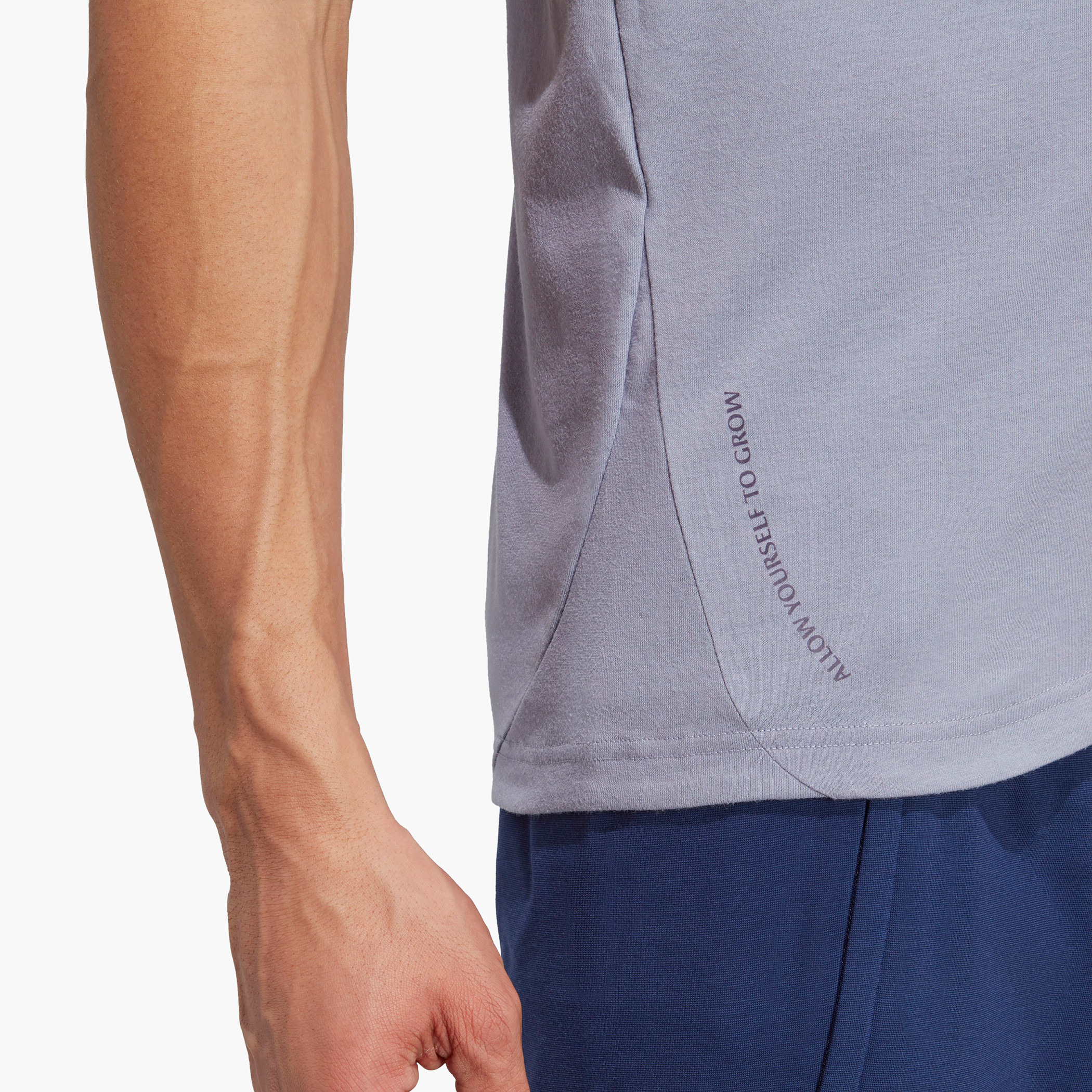  قميص بدون اكمام للرجال لليوغا من اديداس-men-clothing-tshirtsandpolos-vests-image-4