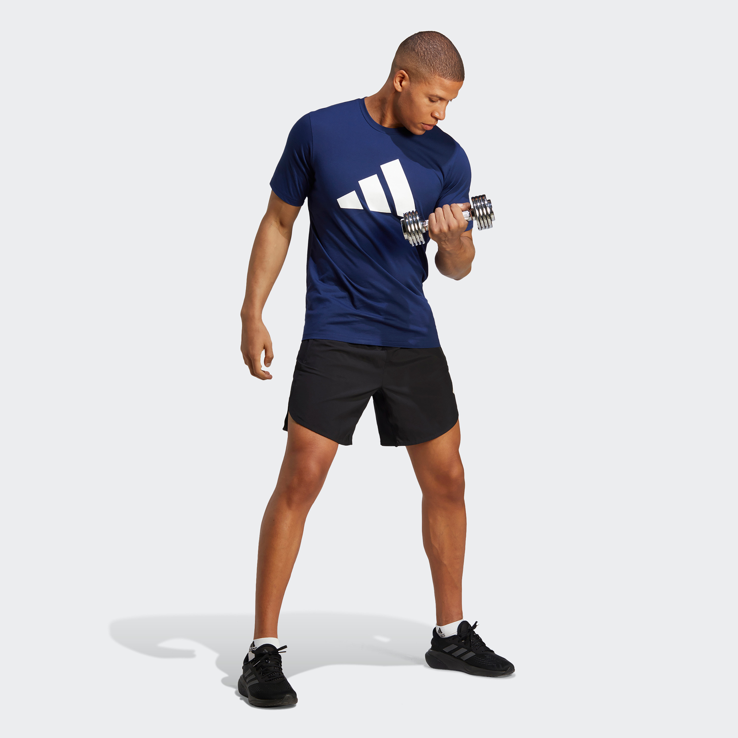  تي شيرت اسينشالز مطبوع عليه لوجو اف ر للرجال من اديداس-men-clothing-sportswearandactivewear-tshirtsandpolos-image-2