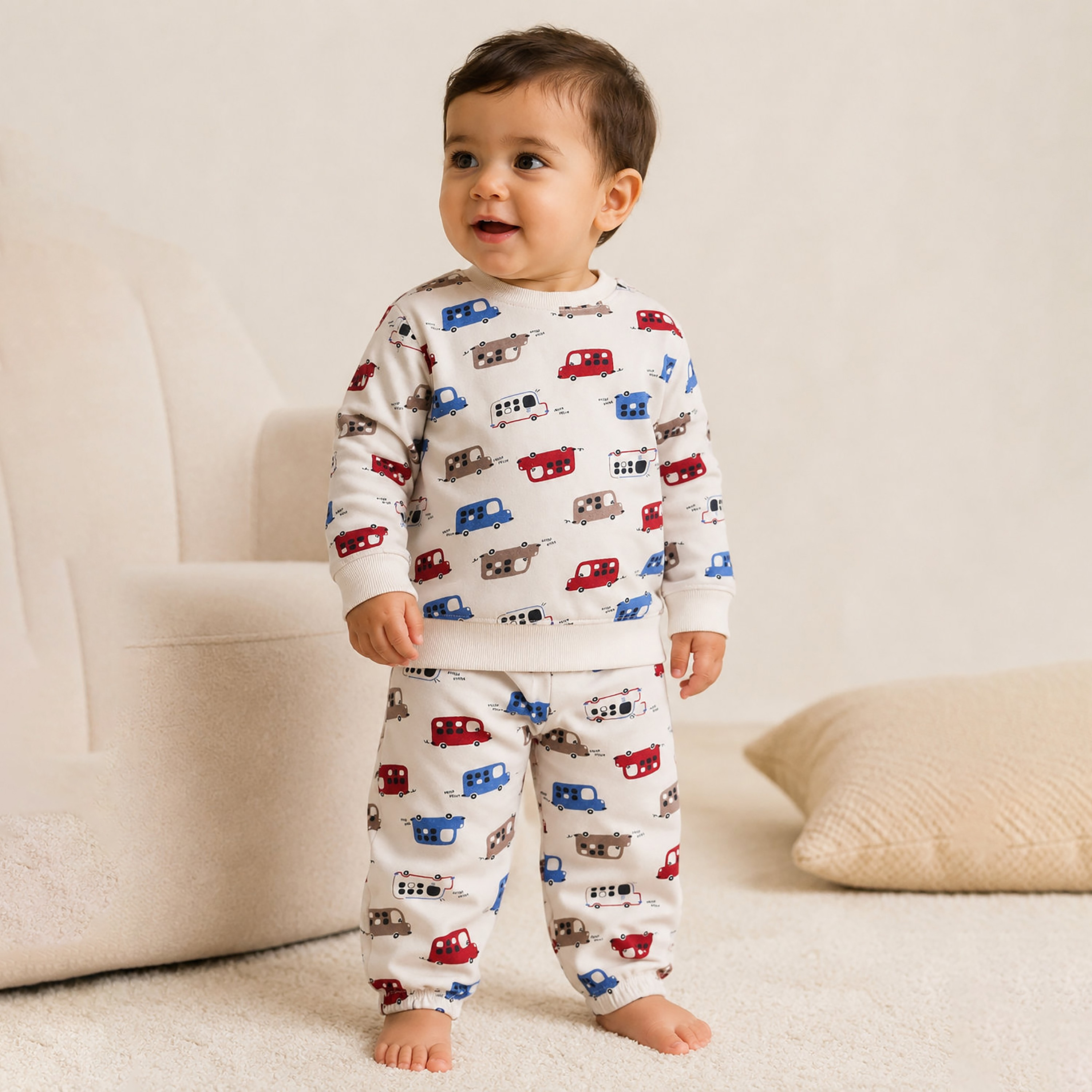 طقم قطعتين سويت شيرت وبنطال رياضي (جوغر) بطبعة كاملة من فيكتور أند جين-baby-boys-clothing-setsandcoords-image-1