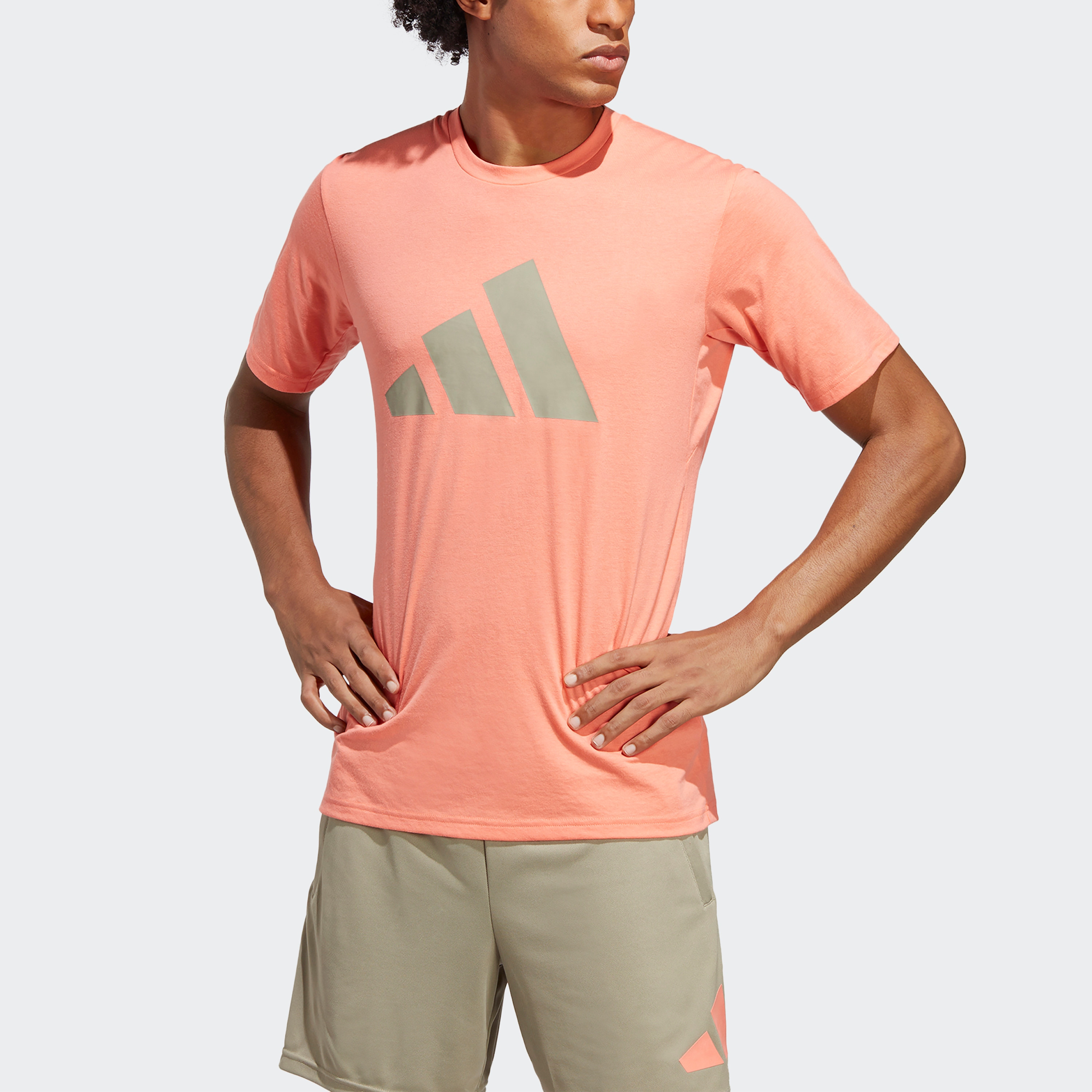  تي شيرت اسينشالز مطبوع عليه لوجو اف ر للرجال من اديداس-men-clothing-sportswearandactivewear-tshirtsandpolos-image-7