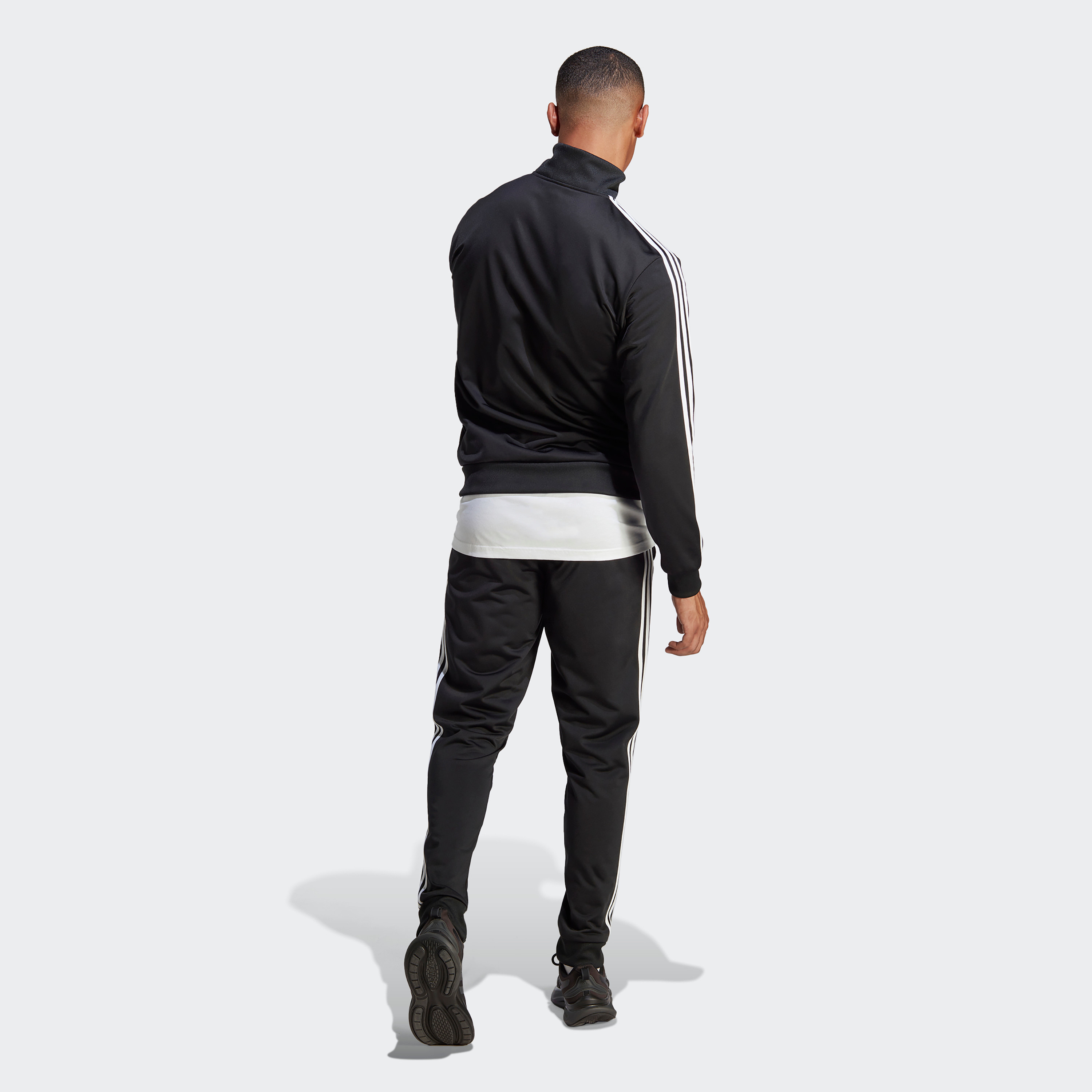  بدلة رياضية  تي تي مزين ب 3 اشرطة للرجال  من اديداس-men-clothing-sportswearandactivewear-tracksuits-image-4