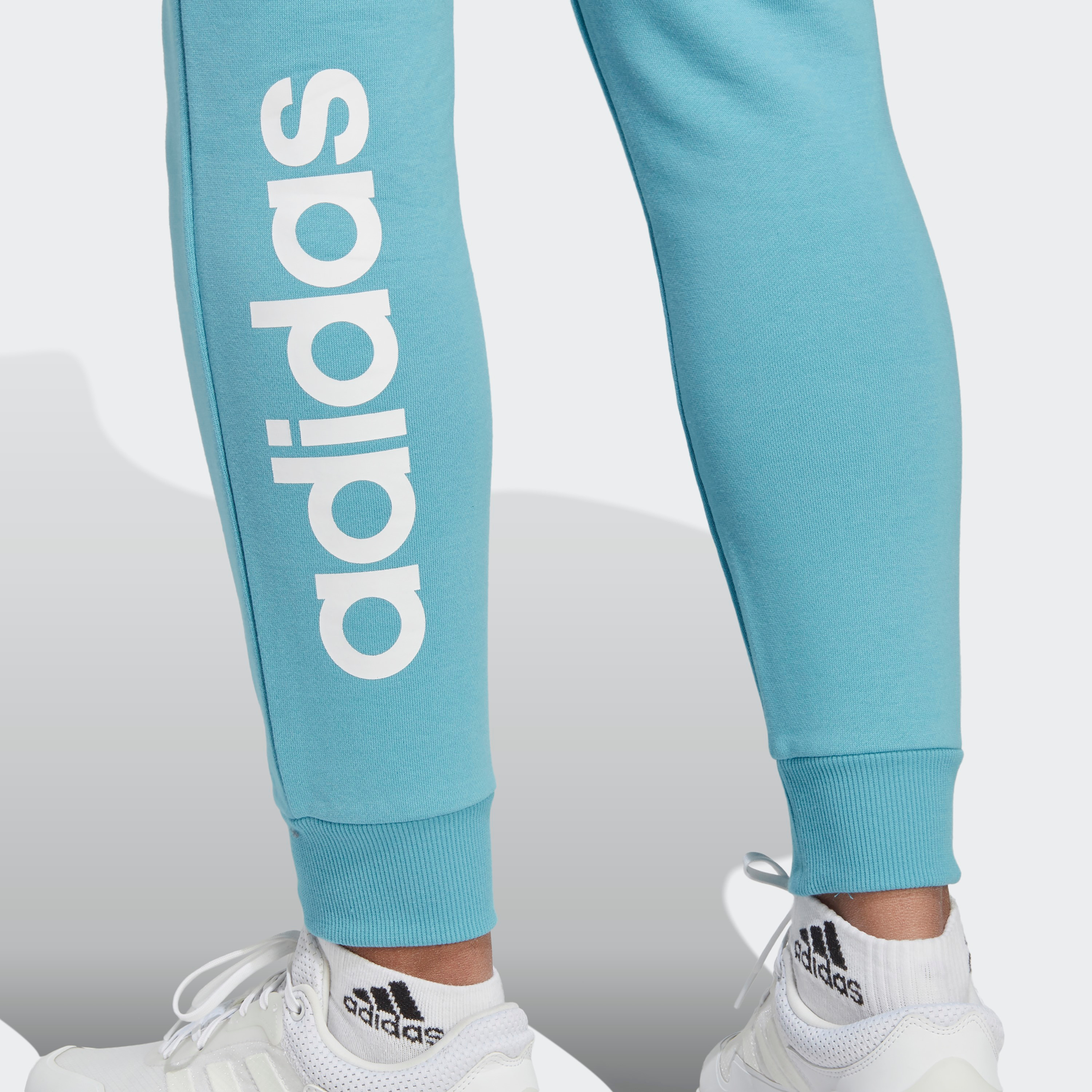  سراويل تحمل شعار فرنش تيري  سي اف للنساء من اديداس مخطط-women-clothing-bottoms-joggers-image-7