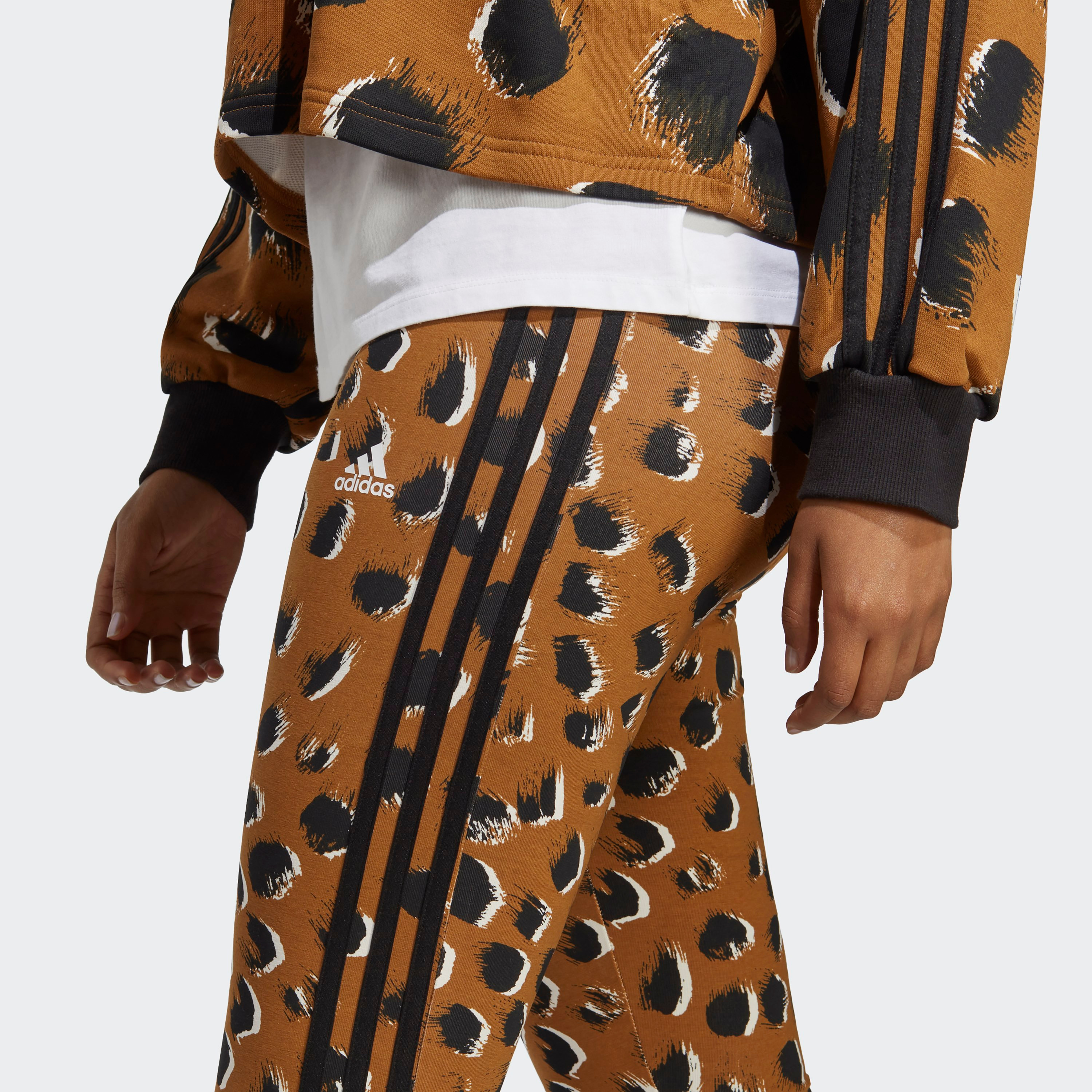  بنطال ضيق للسيدات  للساقين مطبوع بالحيونات من أديداس-women-clothing-bottoms-leggings-image-2