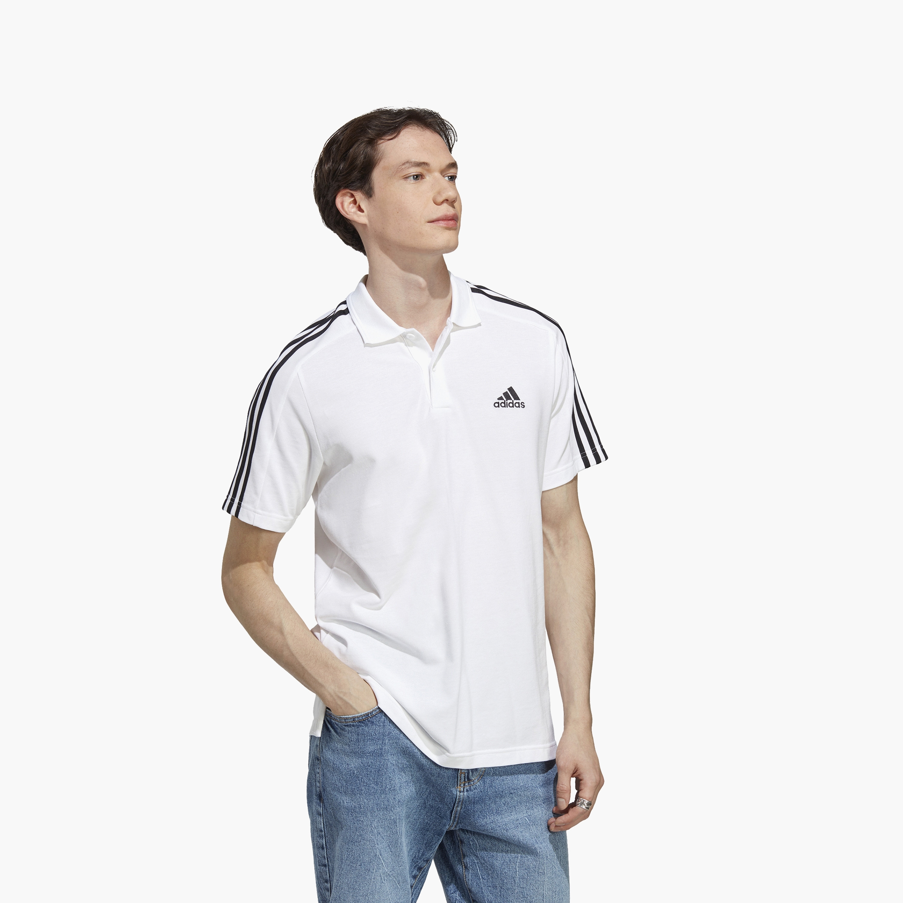 تيشيرت بولو إيسنشيالز بيكيه المطرز بشعار صغير وثلاثة خطوط من أديداس للرجال | OE-men-clothing-sportswearandactivewear-tshirtsandpolos-image-15