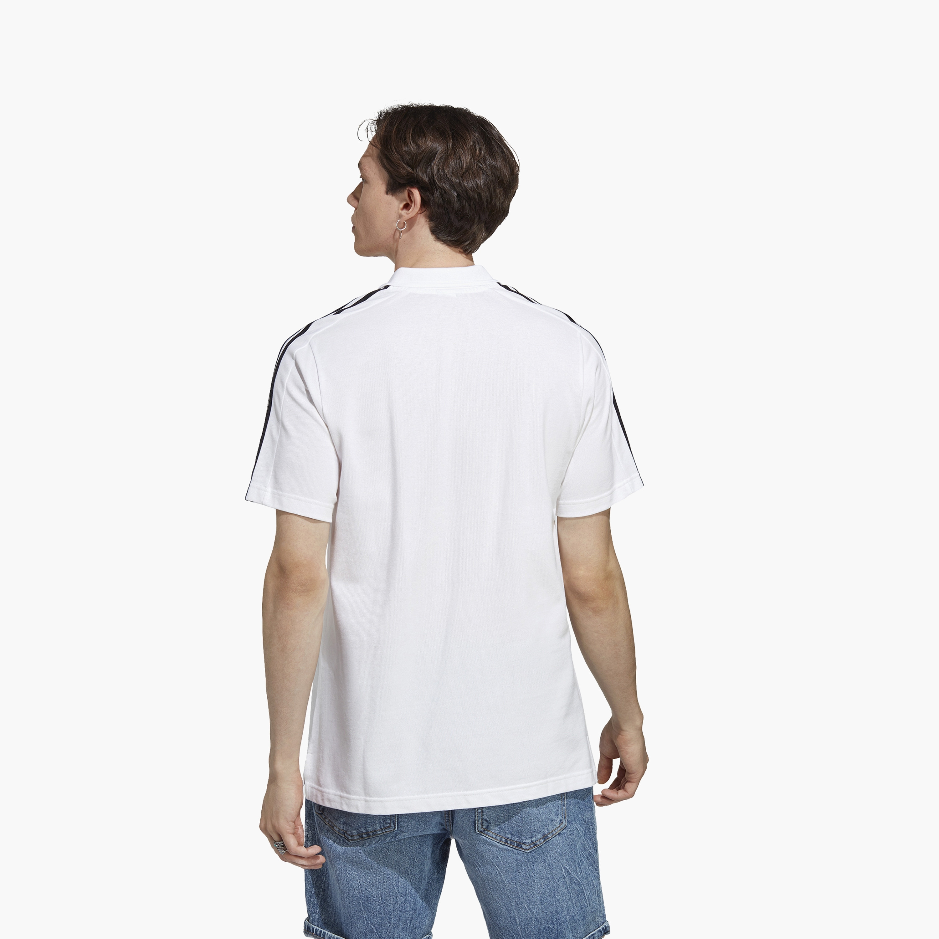 تيشيرت بولو إيسنشيالز بيكيه المطرز بشعار صغير وثلاثة خطوط من أديداس للرجال | OE-men-clothing-sportswearandactivewear-tshirtsandpolos-image-18