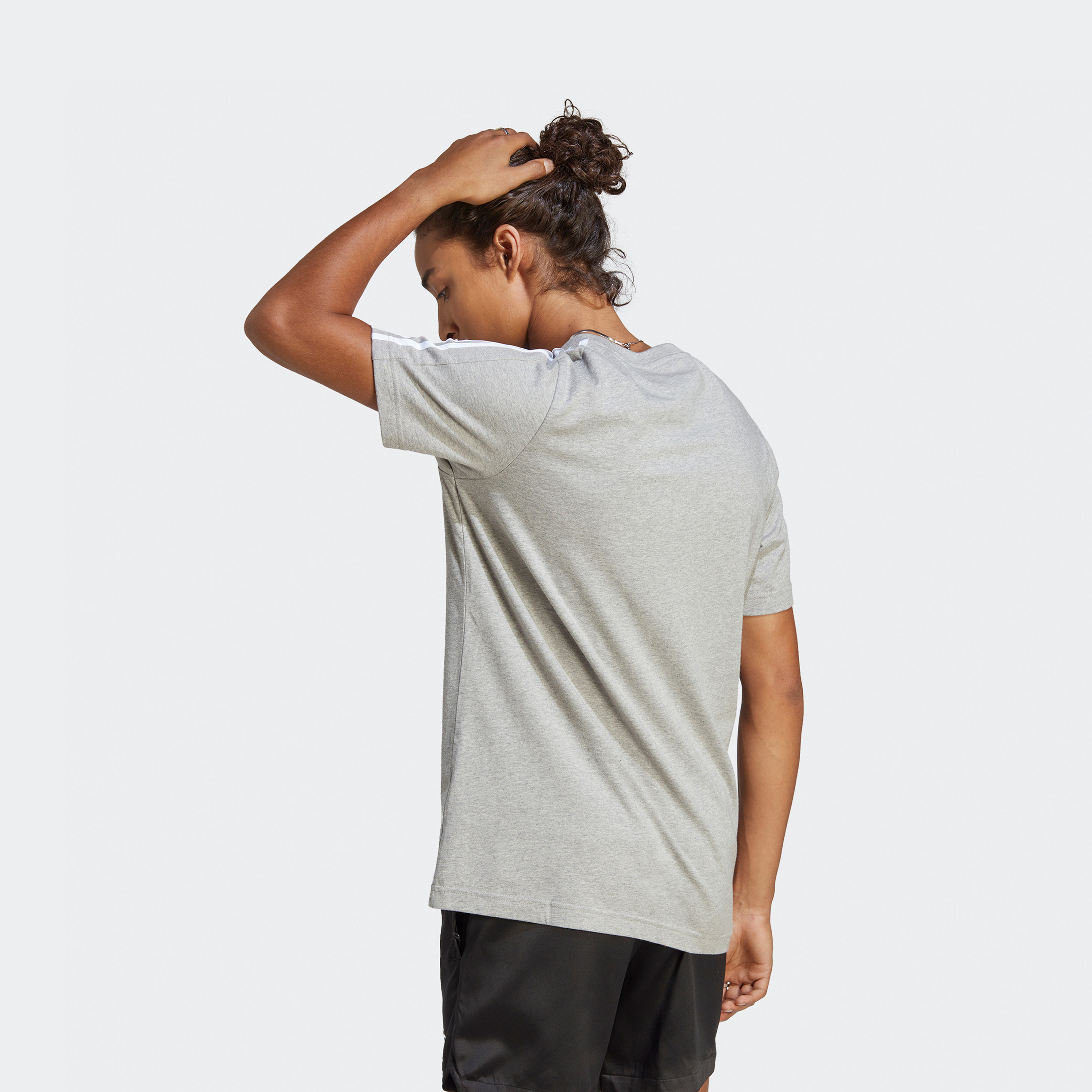 أديداس - تي شيرت جيرسي ايسنشالز 3 خطوط IC9334-men-clothing-sportswearandactivewear-tshirtsandpolos-image-28