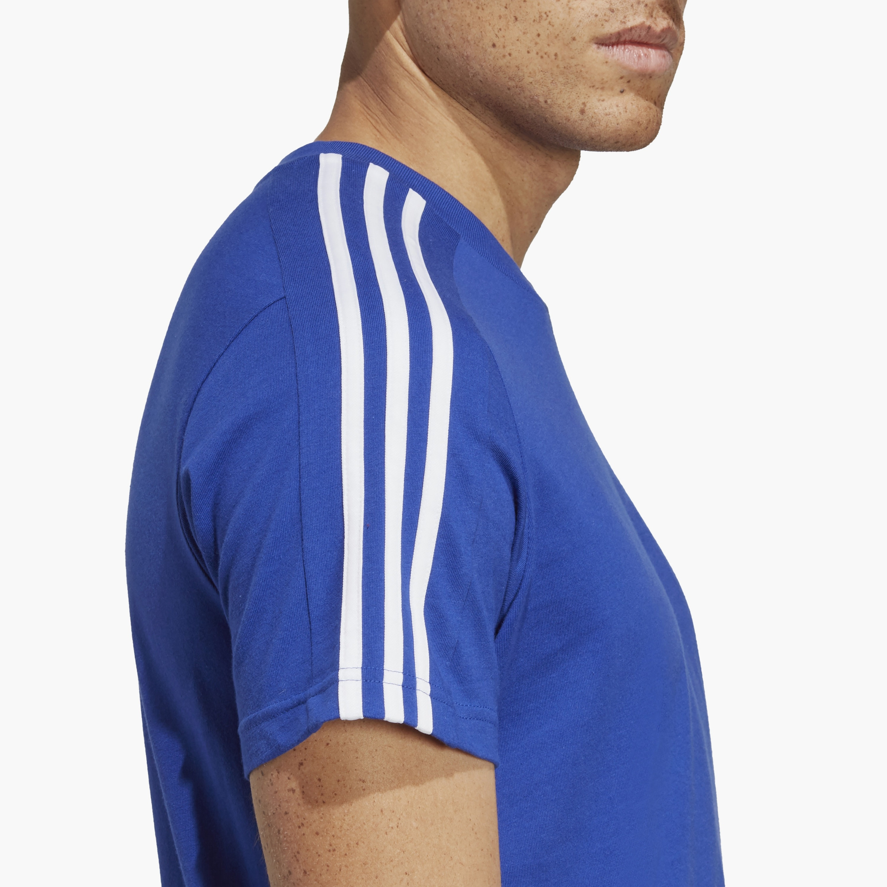 تيشيرت إسنشيالز جيرسيه 3 خطوط واحد للرجال من اديداس | OE-men-clothing-sportswearandactivewear-tshirtsandpolos-image-4